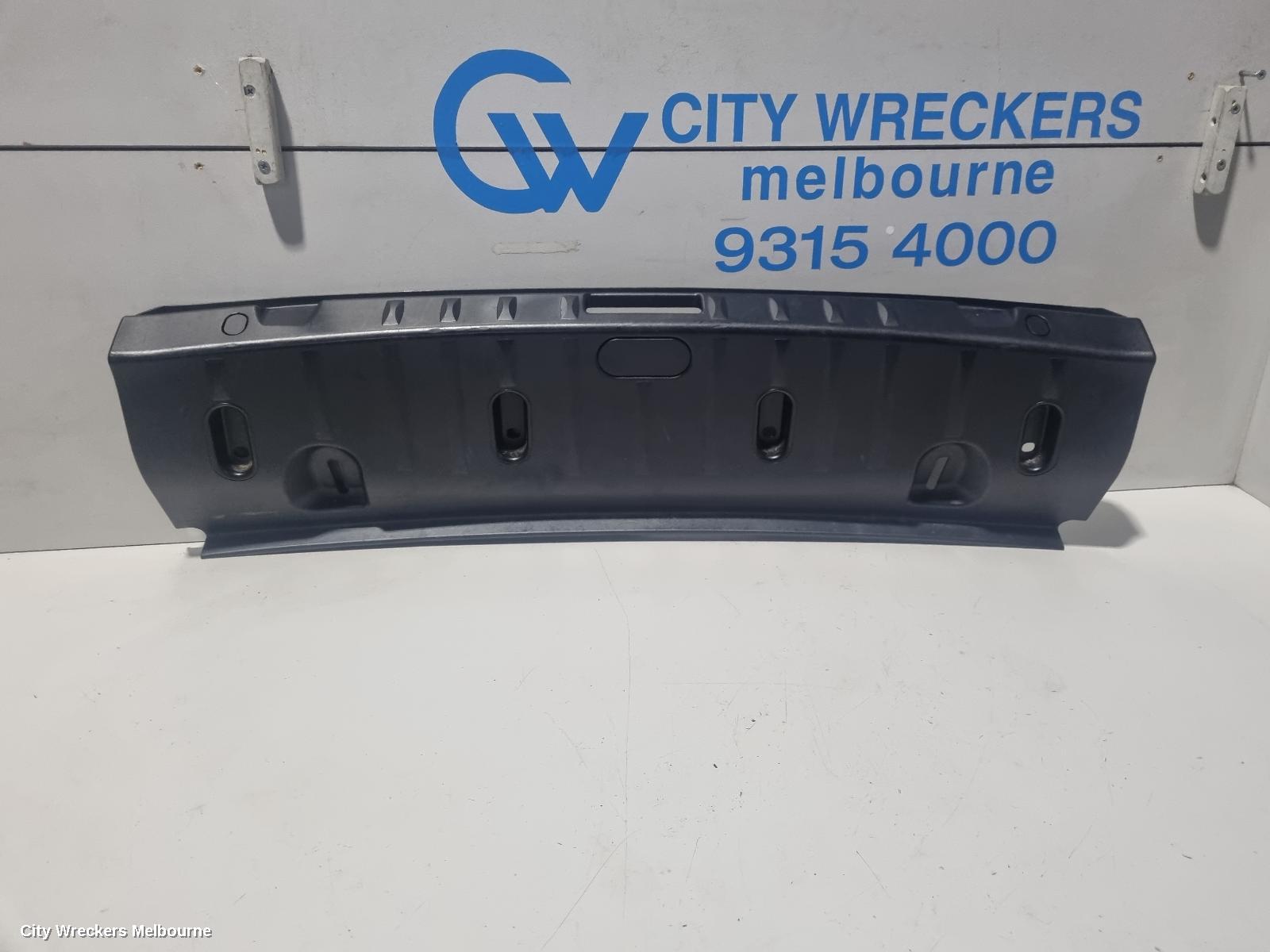 BMW 3 SERIES, E90, 03/2005 - 12/2013, BMW E92 BOOT TRUNK LOCK CATCH COVER CAP TRIM ... CHECK PHOTO : 84259
