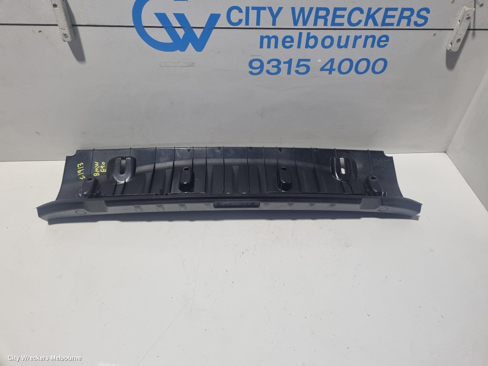 BMW 3 SERIES, E90, 03/2005 - 12/2013, BMW E92 BOOT TRUNK LOCK CATCH COVER CAP TRIM ... CHECK PHOTO : 84259