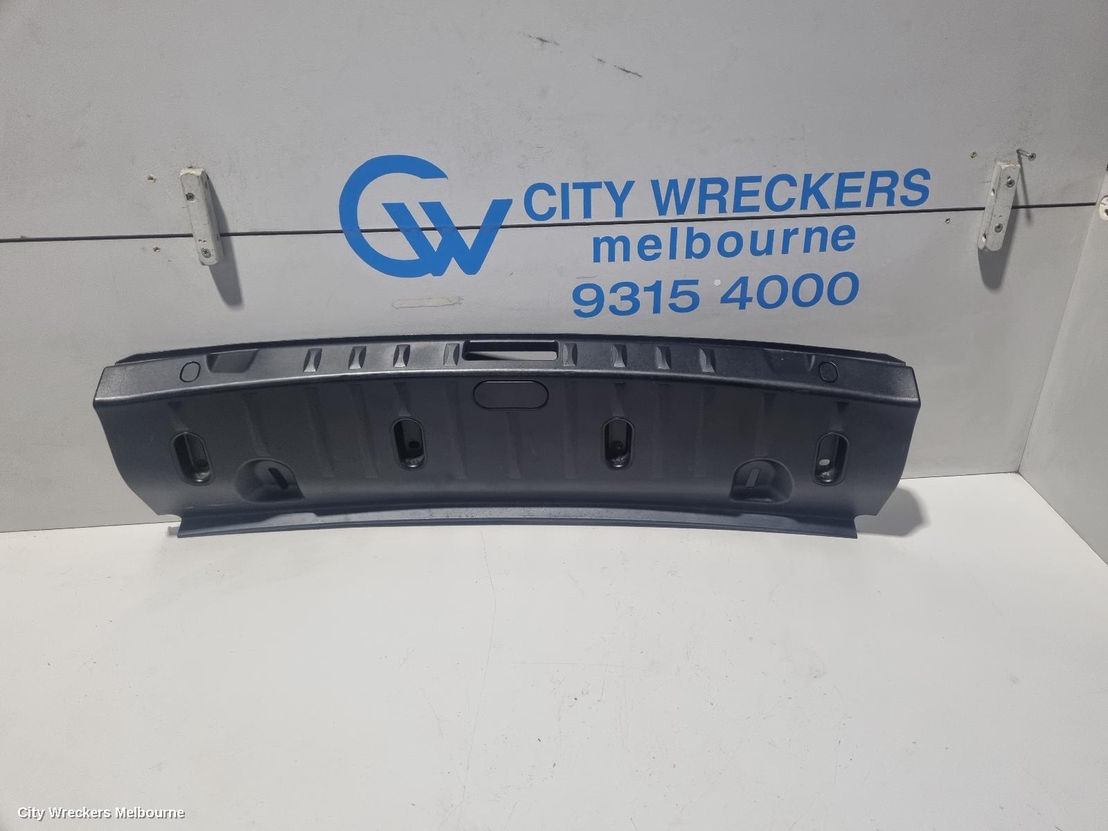 BMW 3 SERIES, E90, 03/2005 - 12/2013, BMW E92 BOOT TRUNK LOCK CATCH COVER CAP TRIM ... CHECK PHOTO : 84259