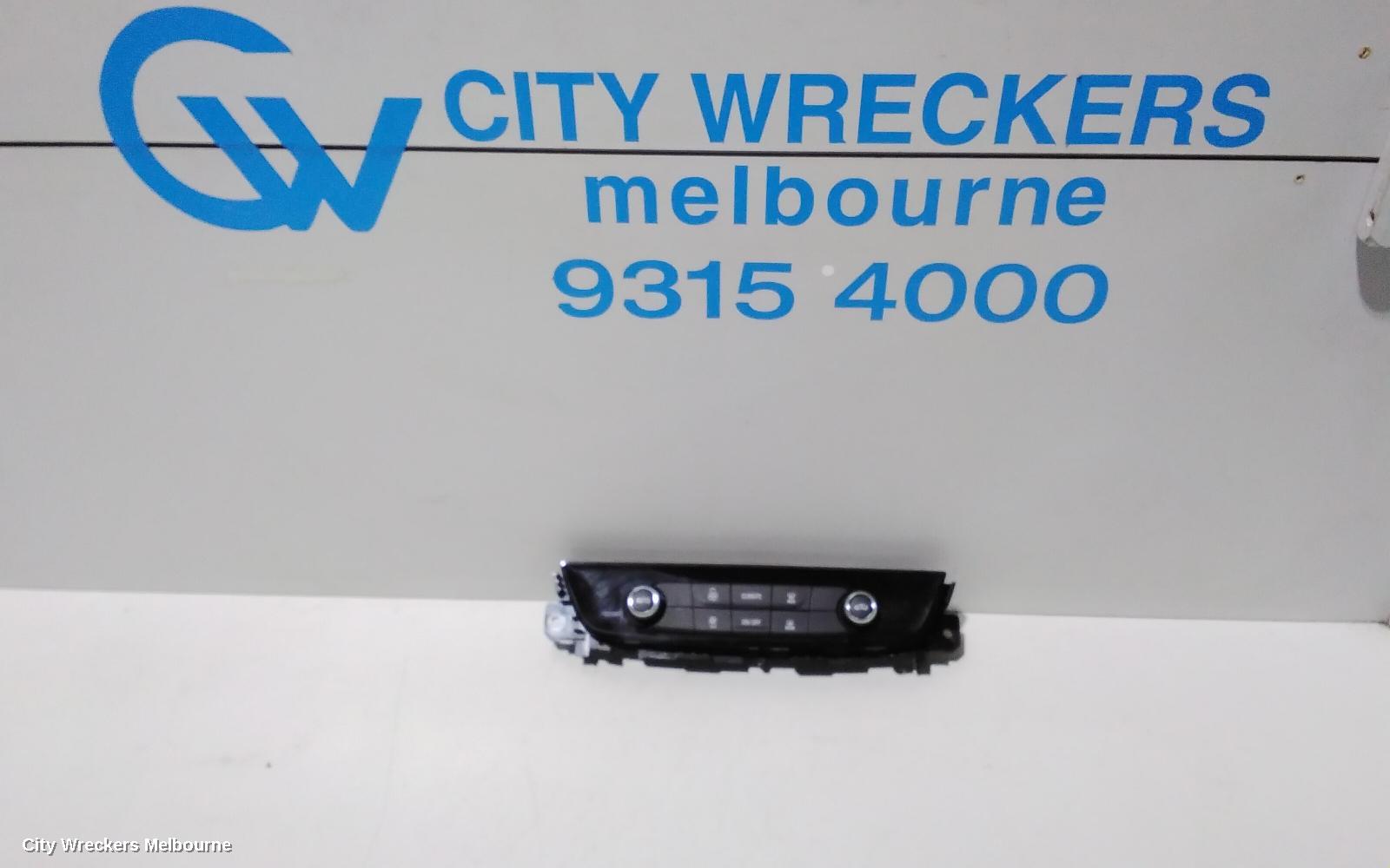 HOLDEN COMMODORE HEATER/AC CONTROLS, DUAL CLIMATE CONTROL, NON HEATED SEAT TYPE, ZB, 10/2017 - 12/2020