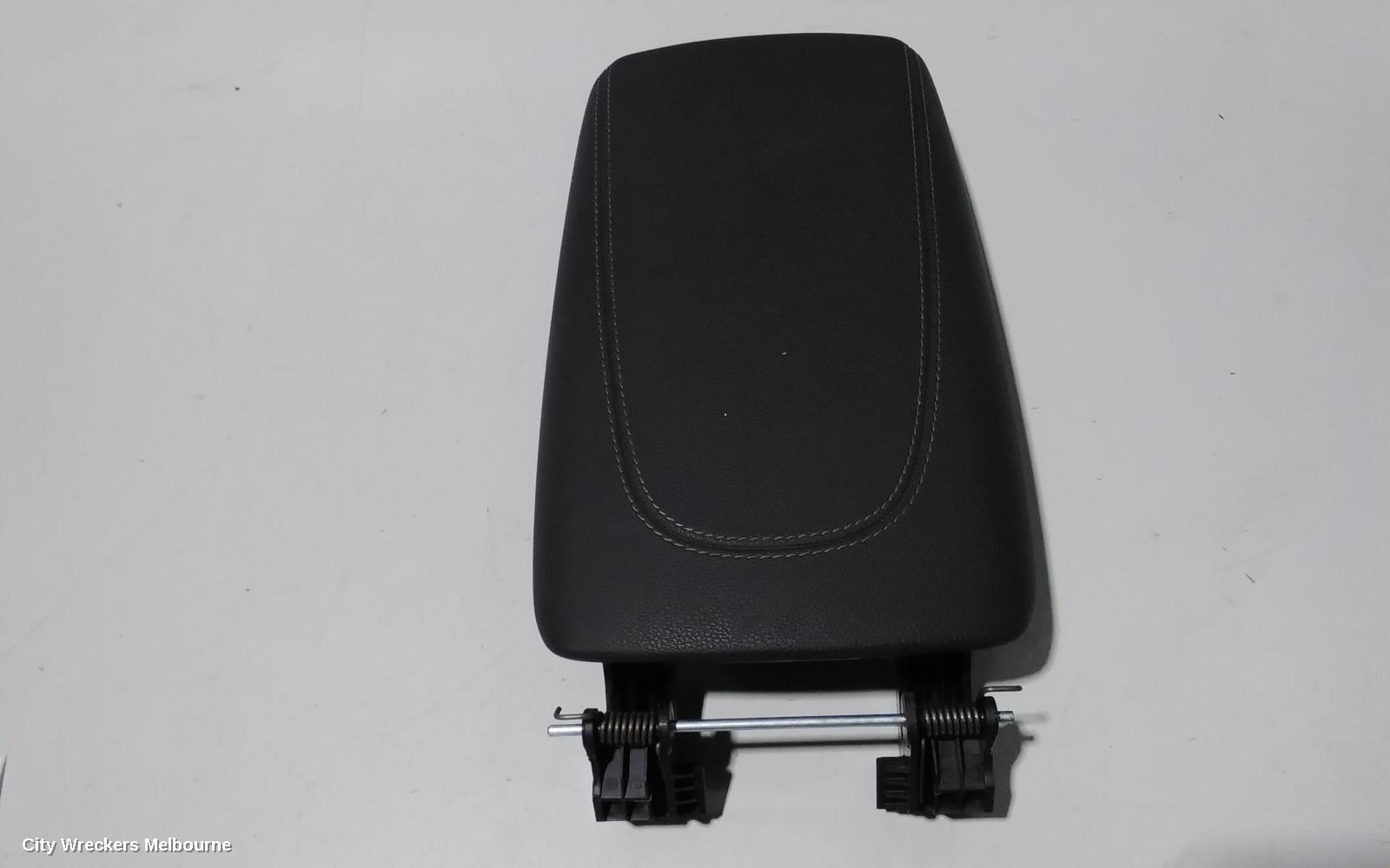 HOLDEN COMMODORE CONSOLE, CONSOLE LID ONLY, CLOTH, LT, BZ, 10/2017 - 12/2020