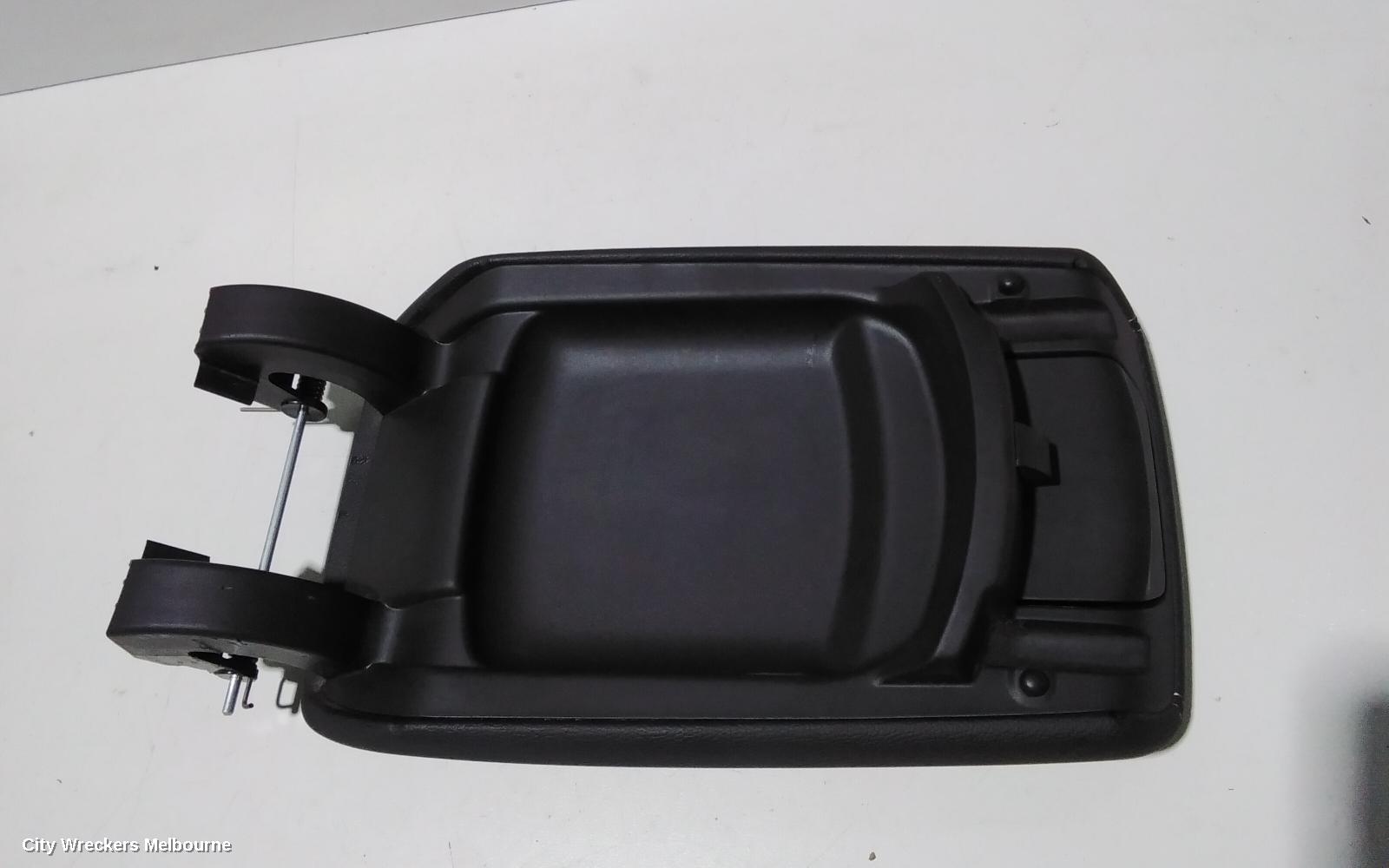 HOLDEN COMMODORE CONSOLE, CONSOLE LID ONLY, CLOTH, LT, BZ, 10/2017 - 12/2020