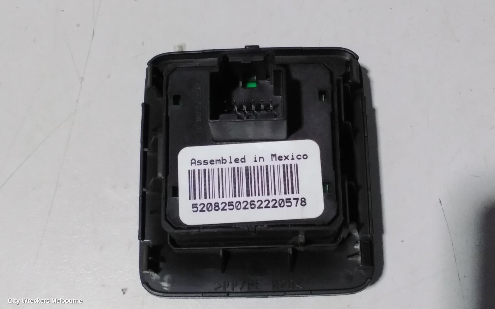HOLDEN COLORADO, RG, 06/2012 - 12/2020, 4WD SWITCH: 84449