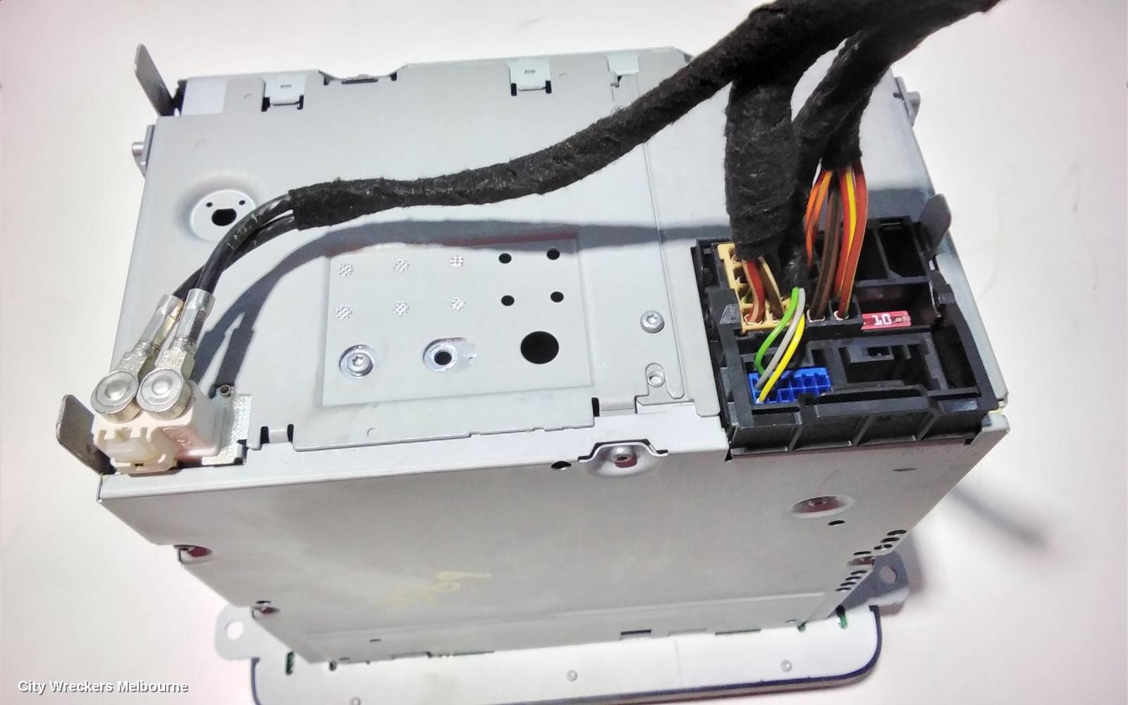 VOLKSWAGEN POLO RADIO/CD/DVD/SAT/TV, SINGLE DISC CD PLAYER (RCD310), 6R, 05/2010 - 09/2017