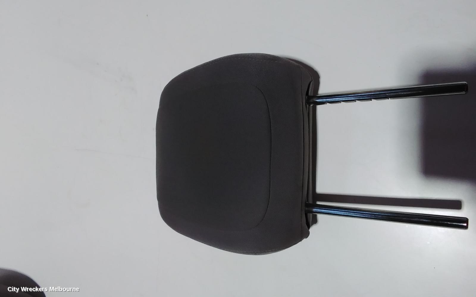 HOLDEN COLORADO HEADREST, RH FRONT, RG 7, 12/2012 - 06/2016