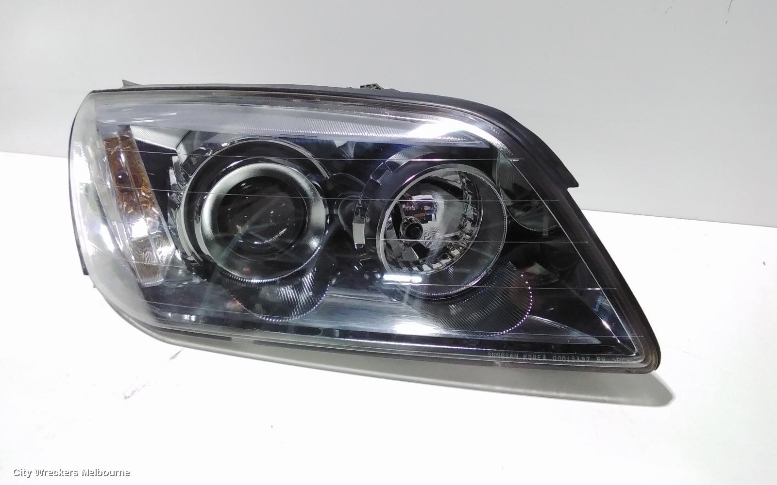 HOLDEN CAPTIVA RIGHT HEADLAMP, CG, CX/LX/SX/CAPTIVA 7 (4TH VIN = C), CHROME INNER TYPE, 09/2006 - 02/2011