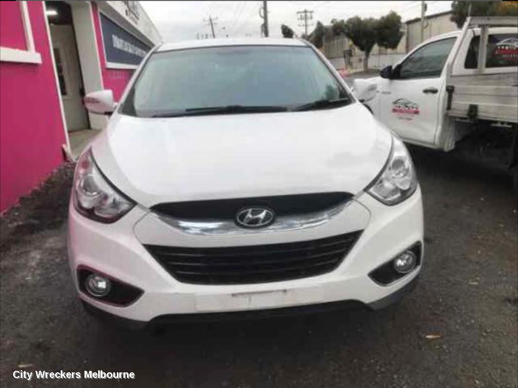 HYUNDAI IX35 GRILLE, RADIATOR GRILLE, LM SERIES, ACTIVE, 11/2009 - 01/2016