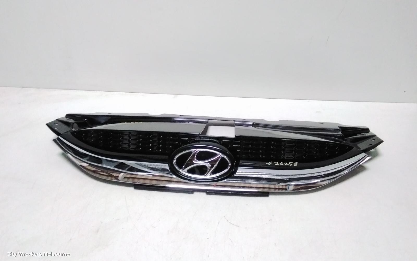 HYUNDAI IX35 GRILLE, RADIATOR GRILLE, LM SERIES, ACTIVE, 11/2009 - 01/2016