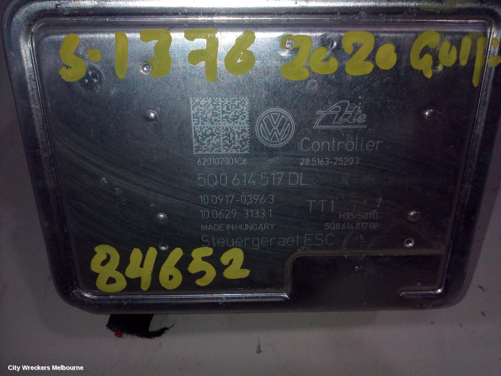 VOLKSWAGEN GOLF ABS PUMP/MODULATOR, GEN 7, ON MOTOR P/N, 5Q0614517CL, 03/2013 - 08/2020