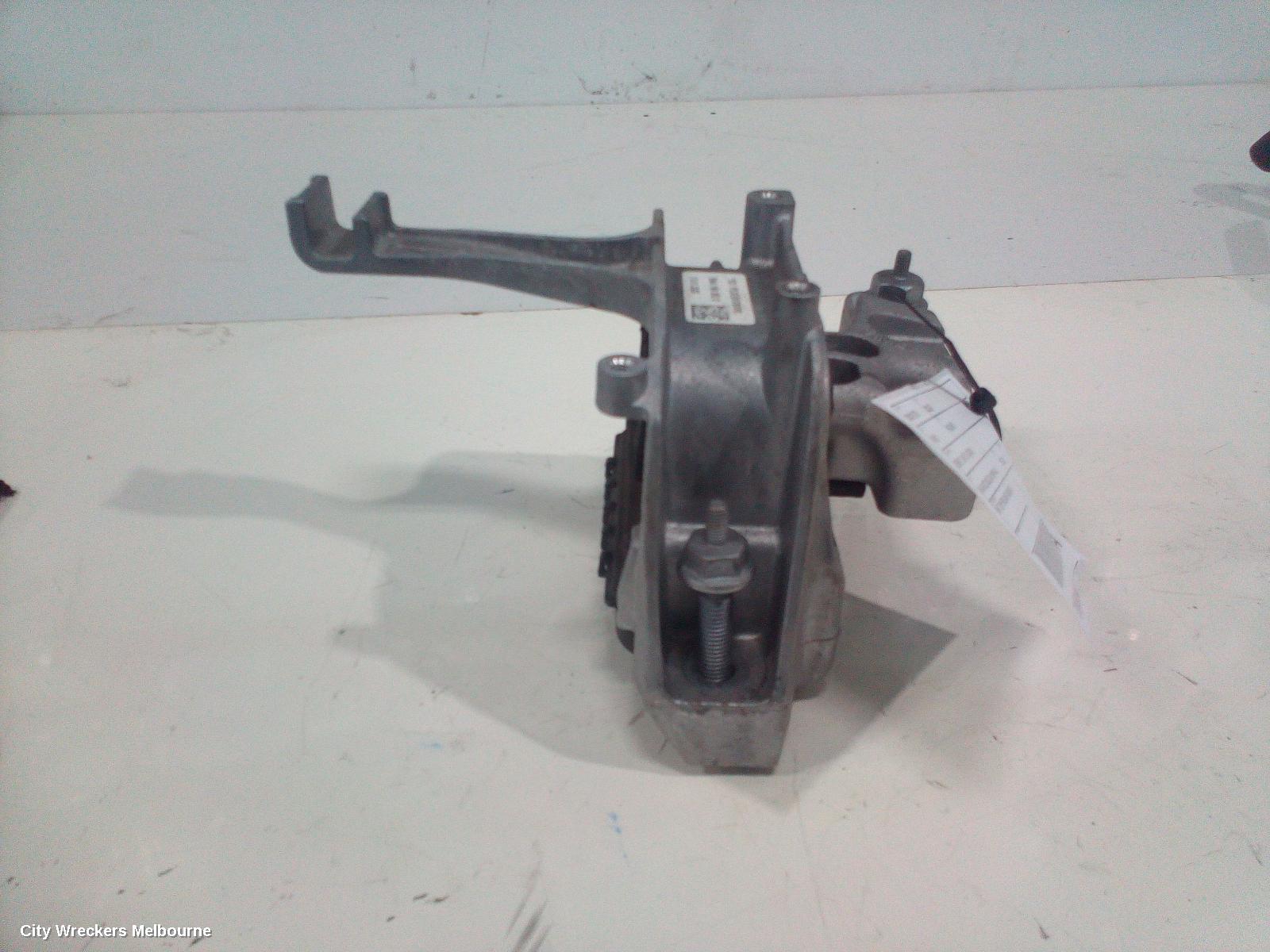 VOLKSWAGEN GOLF MOUNT, GEN 7, 11/2012 - 08/2020
