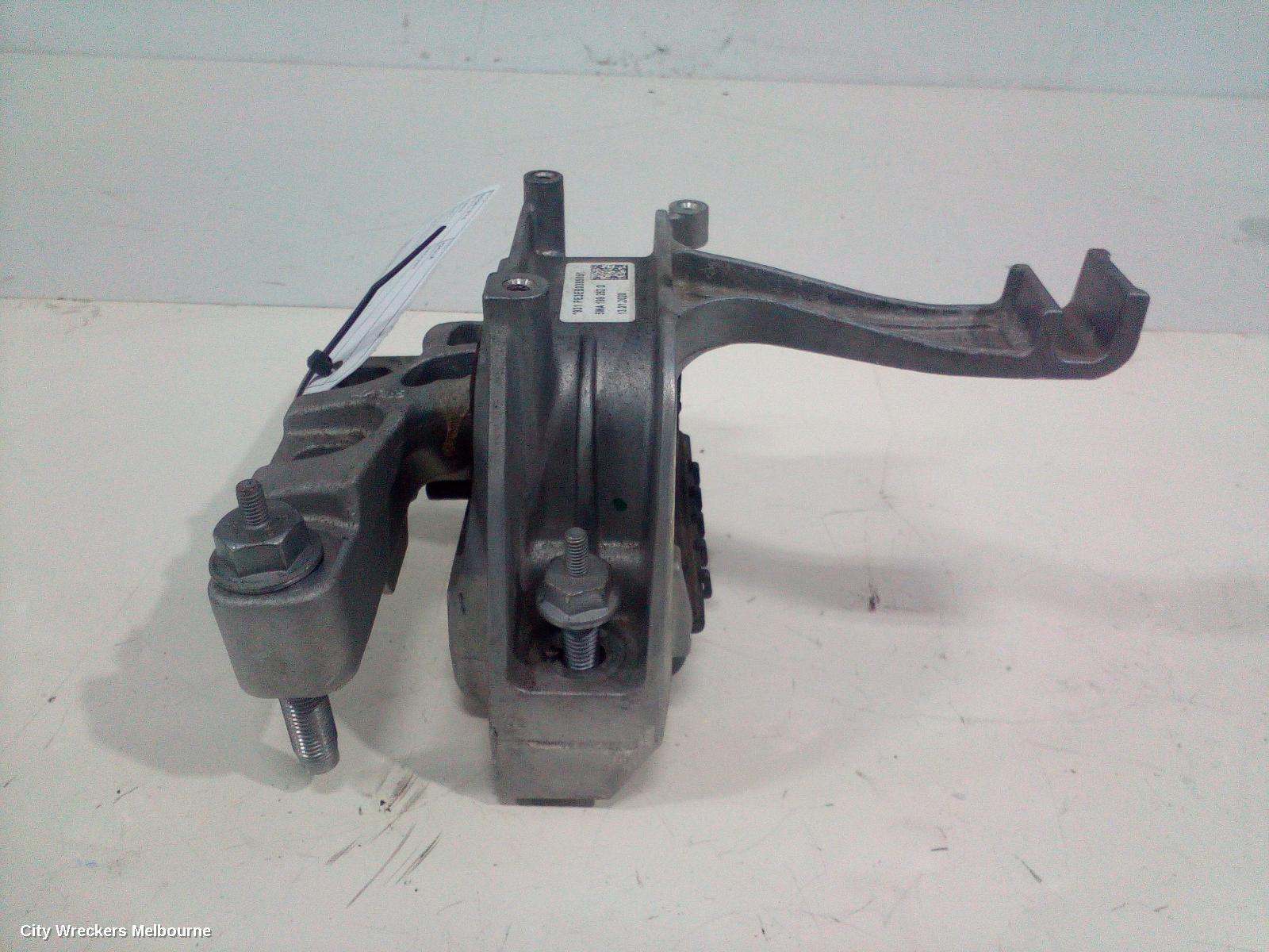 VOLKSWAGEN GOLF MOUNT, GEN 7, 11/2012 - 08/2020