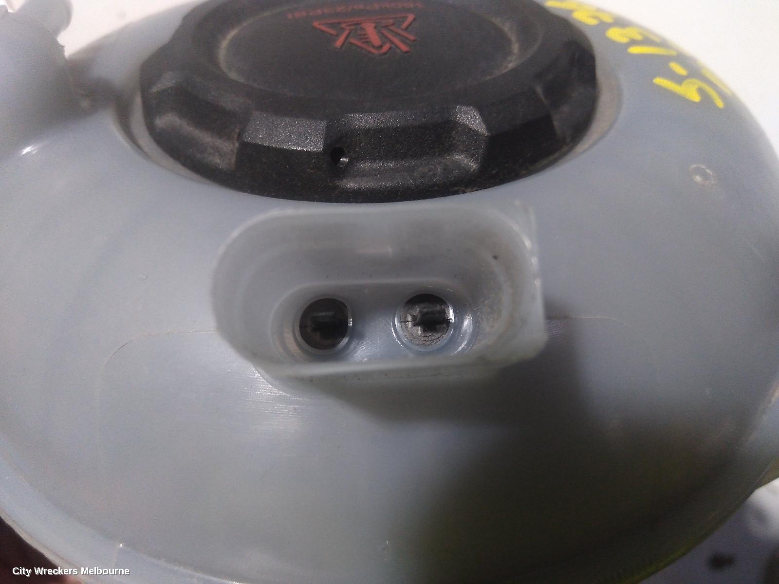 VOLKSWAGEN GOLF OVERFLOW BOTTLE, GEN 7, 03/2013 - 08/2020