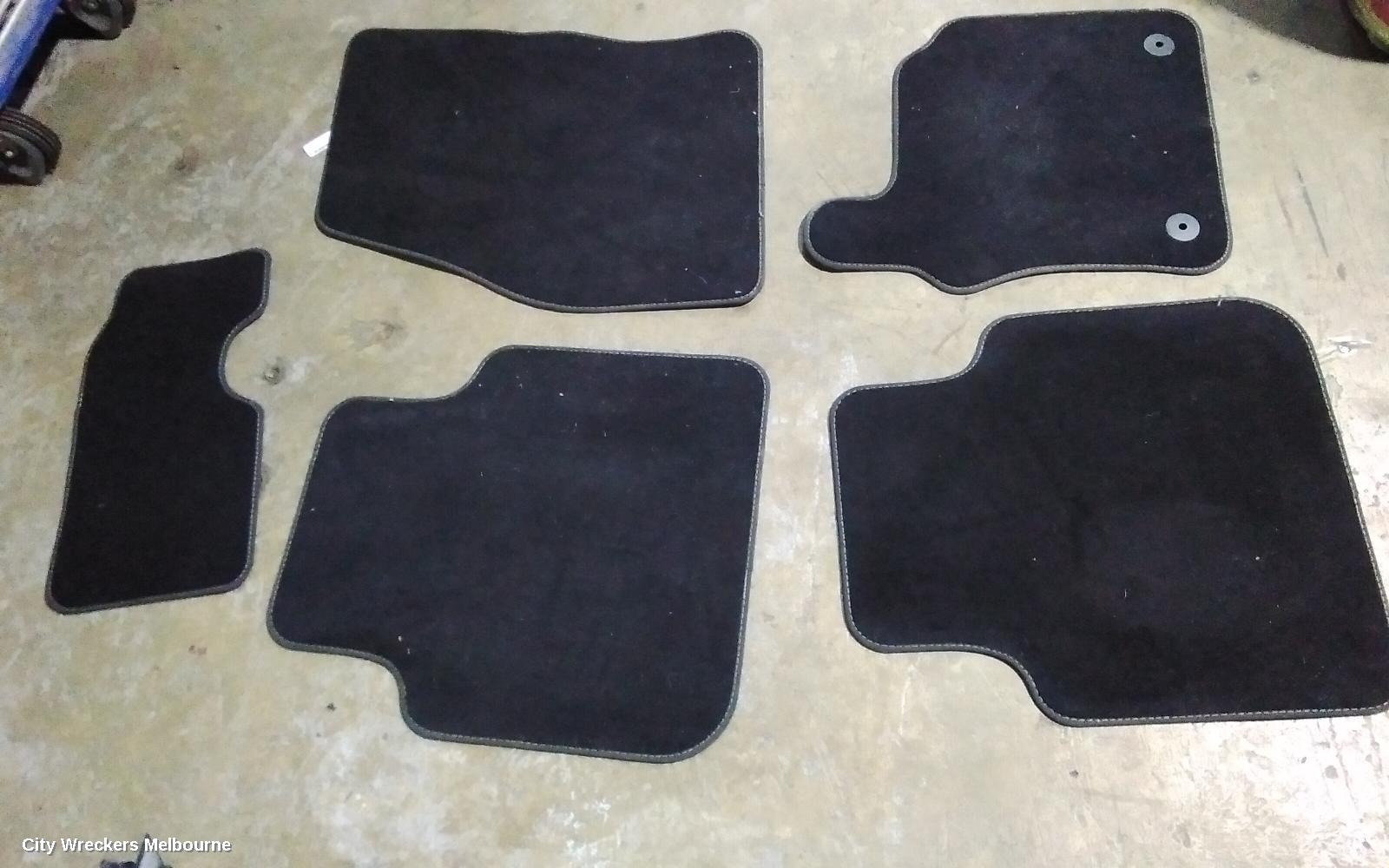 VOLKSWAGEN TIGUAN FLOOR MATS, 5NA, 06/2016 - 02/2024