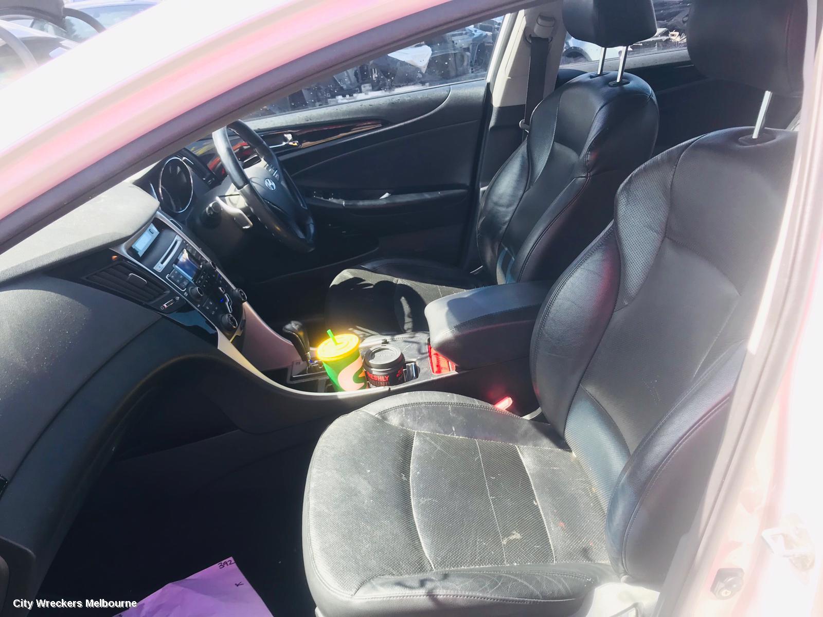 HYUNDAI I45 OVERFLOW BOTTLE, YF, 02/2010 - 04/2014