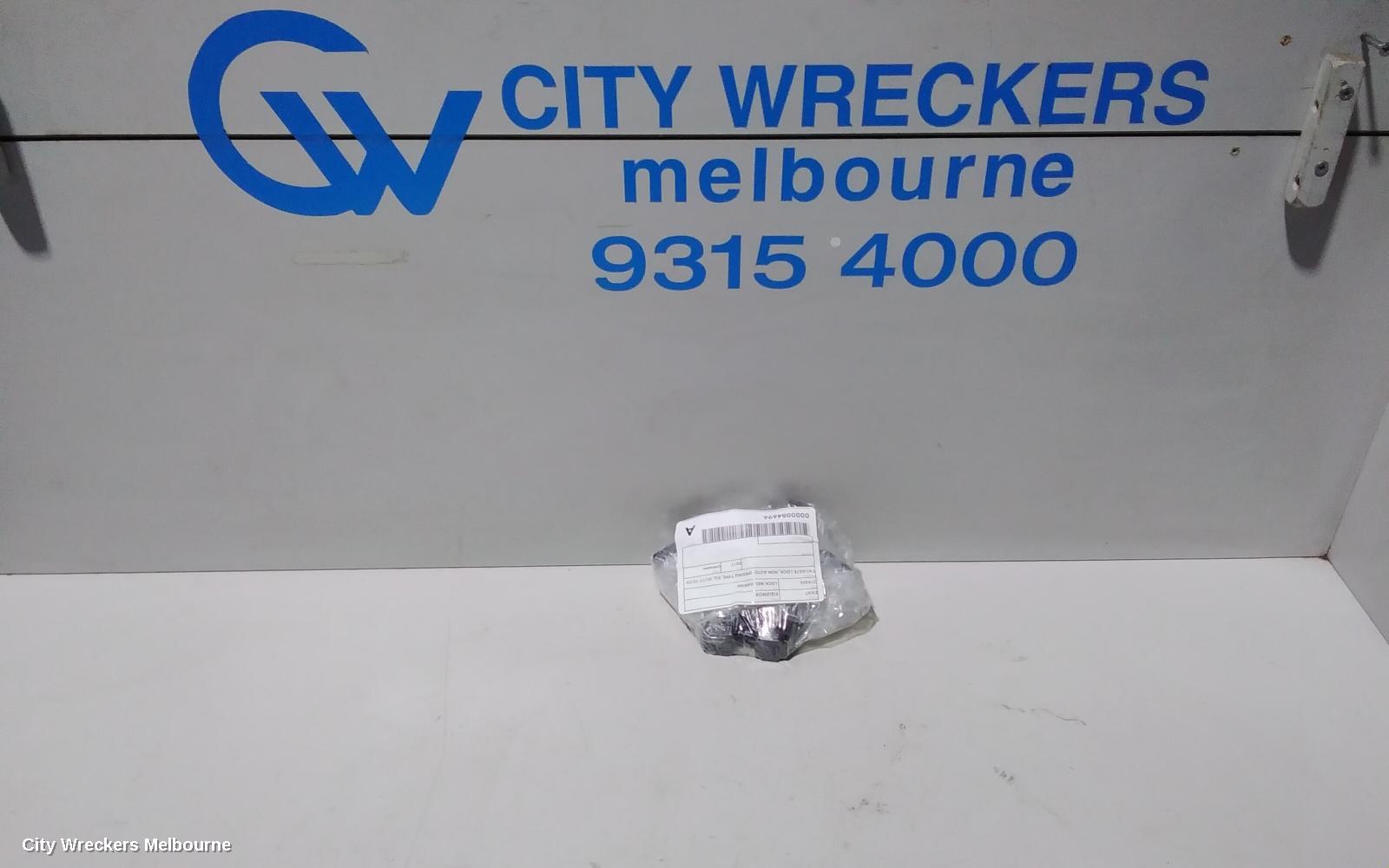 HOLDEN EQUINOX DOOR/BOOT/GATE LOCK, TAILGATE LOCK, NON AUTO OPENING TYPE, EQ, 09/2017 - 12/2020