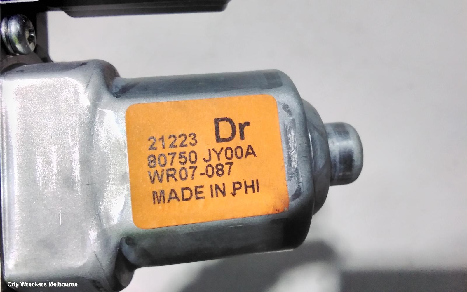 RENAULT KALEOS RIGHT FRONT WINDOW REG/MOTOR, H45, DOOR MOTOR ONLY, 09/2013 - 04/2016
