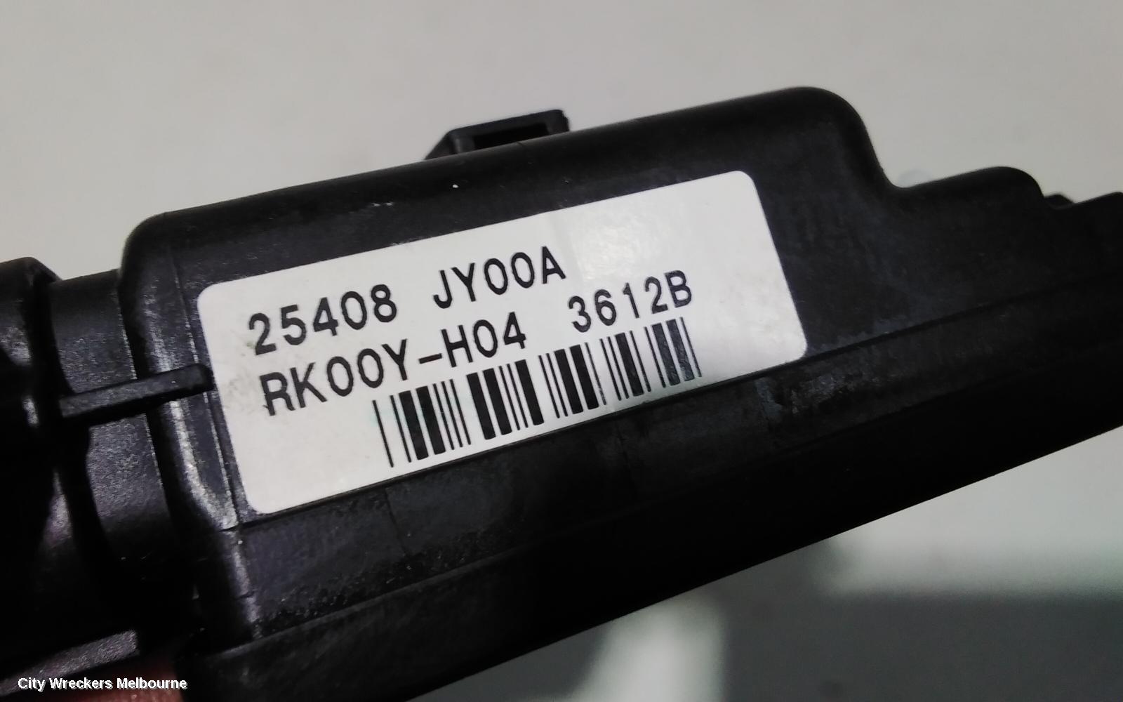 RENAULT KALEOS RIGHT FRONT WINDOW REG/MOTOR, H45, DOOR MOTOR ONLY, 09/2013 - 04/2016