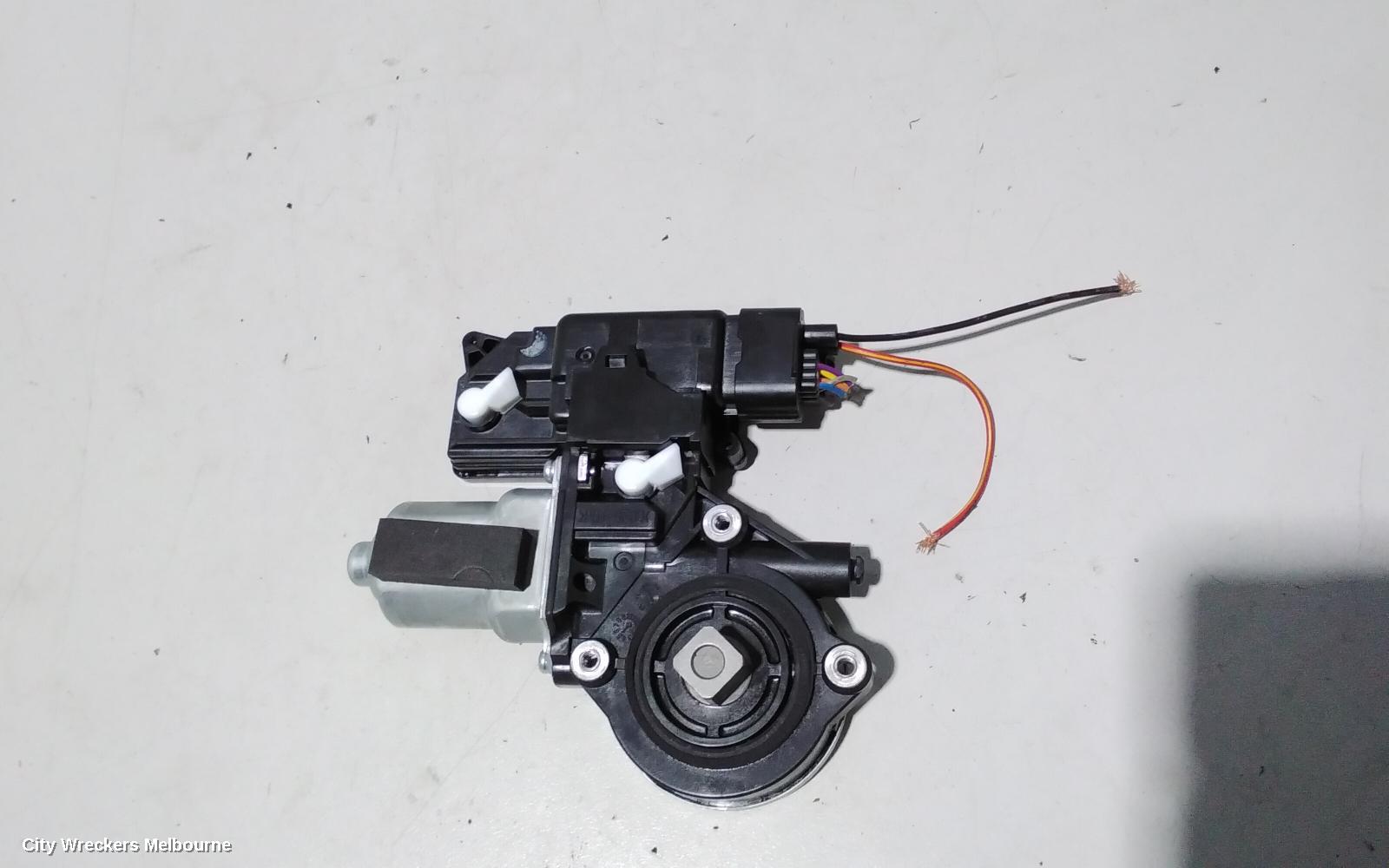 RENAULT KALEOS RIGHT FRONT WINDOW REG/MOTOR, H45, DOOR MOTOR ONLY, 09/2013 - 04/2016