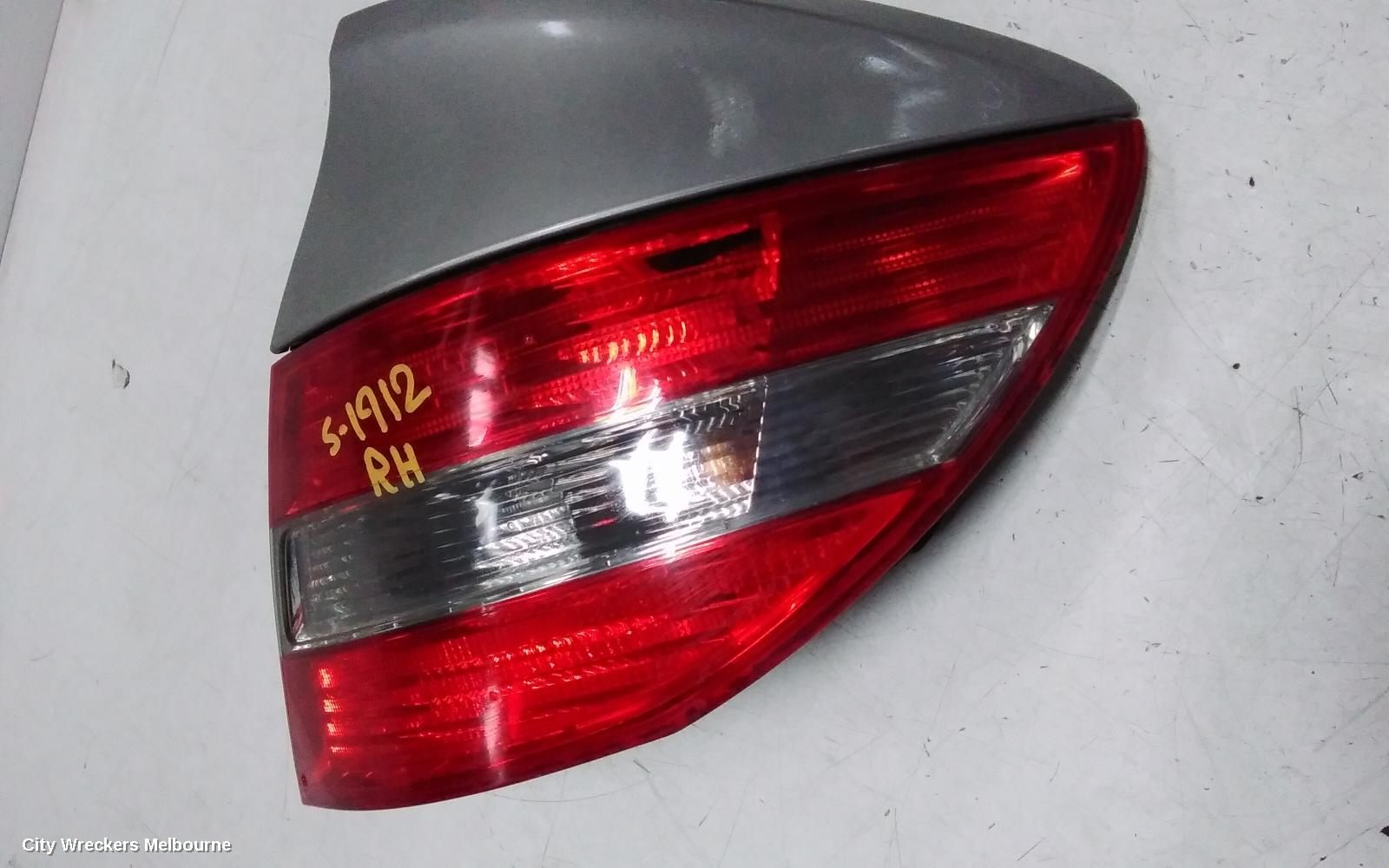 MERCEDES CLC CLASS RIGHT TAILLIGHT, CL203, 08/2008 - 03/2011