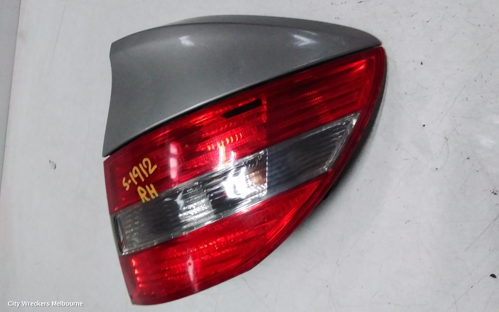 MERCEDES CLC CLASS RIGHT TAILLIGHT, CL203, 08/2008 - 03/2011