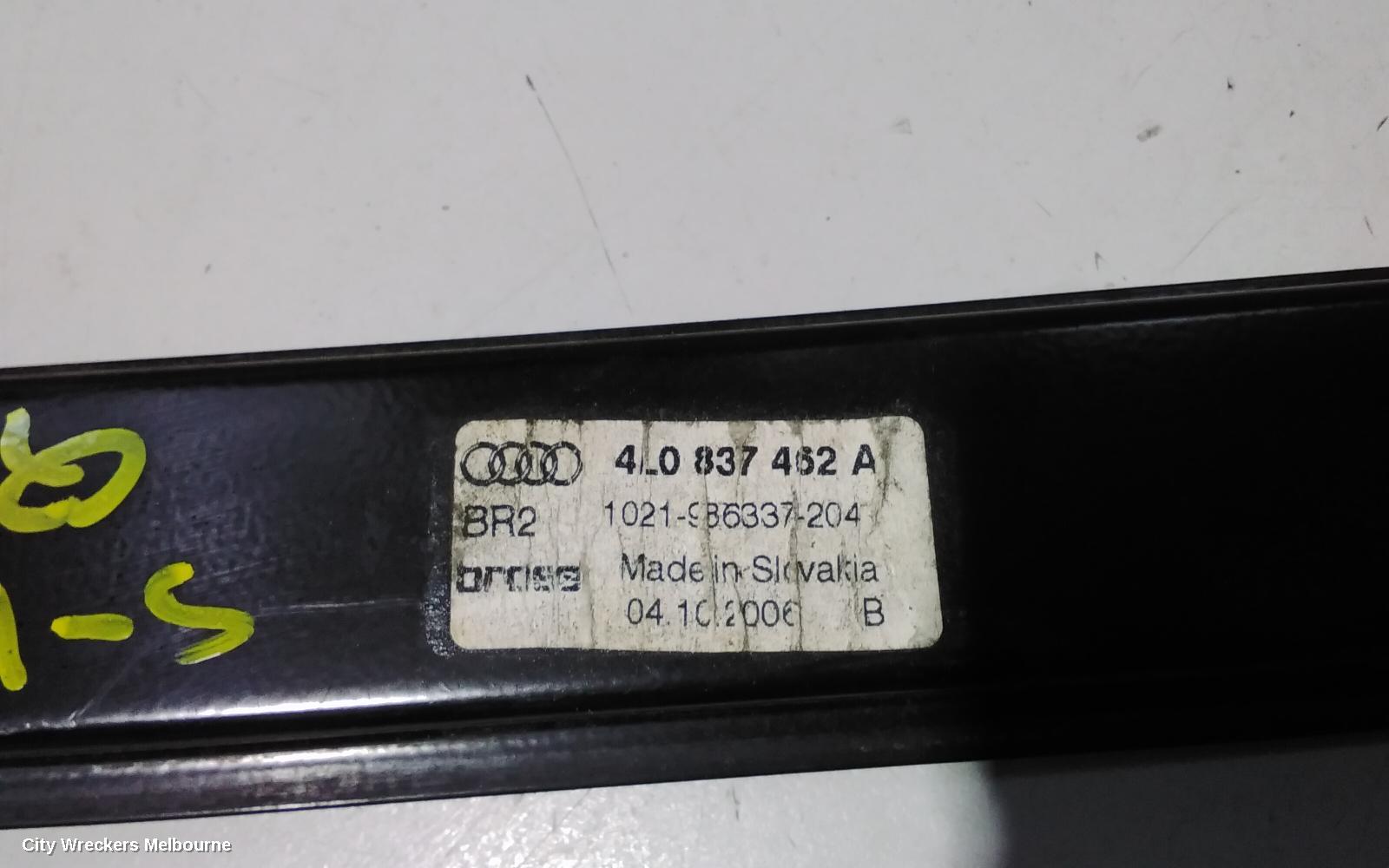 AUDI Q7 RIGHT FRONT WINDOW REG/MOTOR, 4L, 09/2006 - 08/2015