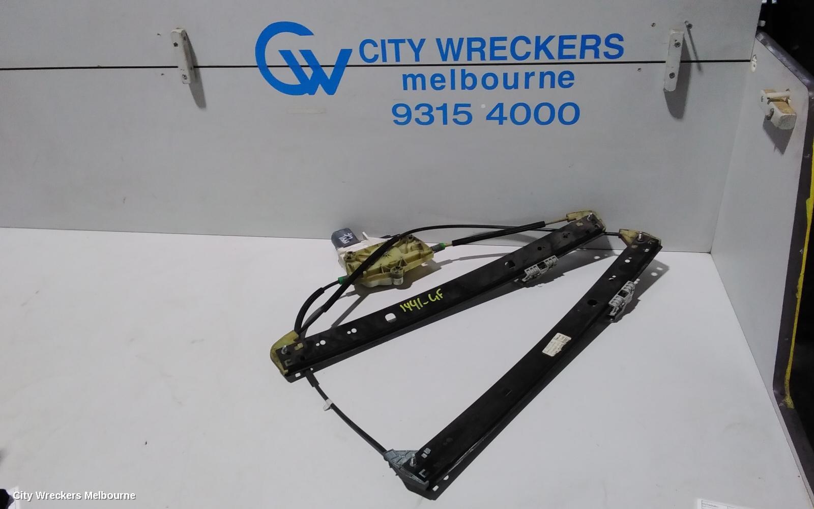 AUDI Q7 LEFT FRONT WINDOW REG/MOTOR, 4L, 09/2006 - 08/2015