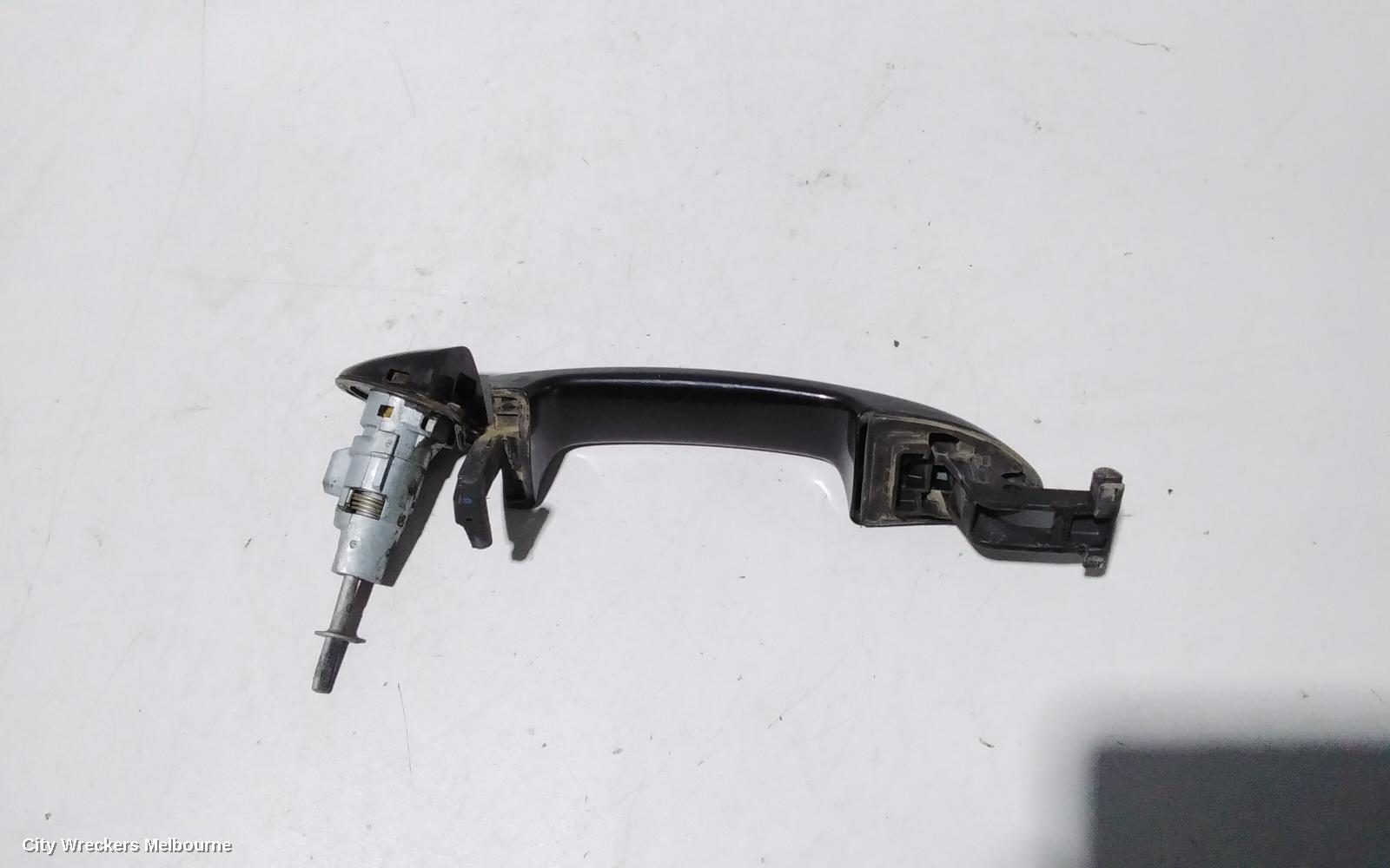 VOLKSWAGEN PASSAT DOOR HANDLE, 3C, 04/2011 - 07/2015
