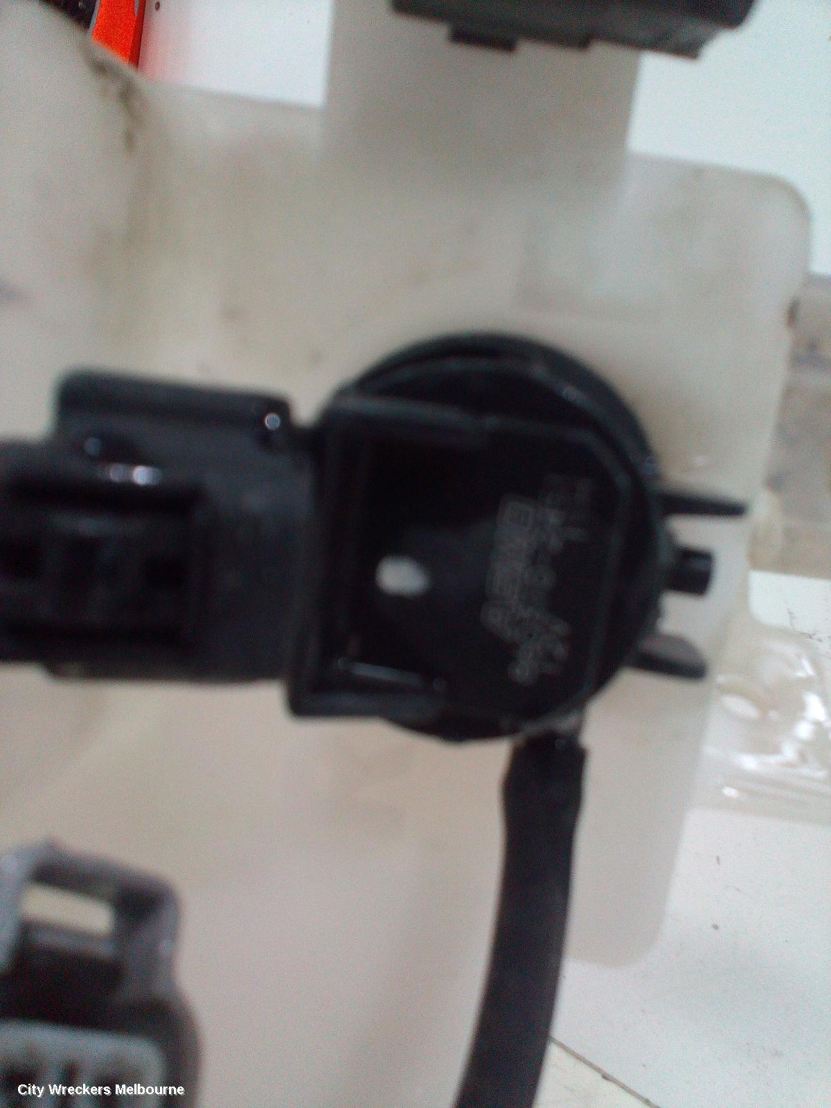 MAZDA 6 WASHER BOTTLE, GG/GY, SEDAN, STANDARD TYPE, HAS NECK TYPE, 09/2002 - 12/2007