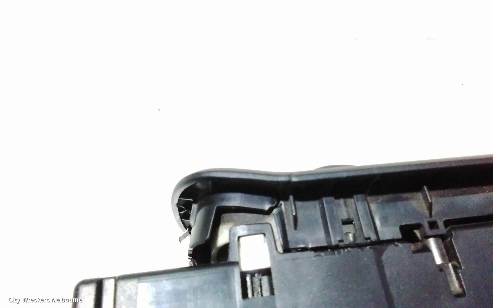 FORD TERRITORY PWR DR WIND SWITCH, RH FRONT (MASTER SWITCH), SZ MKII, 10/2014 - 12/2016