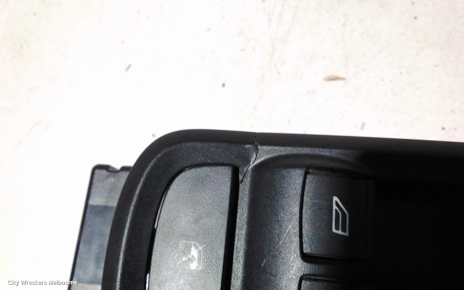 FORD TERRITORY PWR DR WIND SWITCH, RH FRONT (MASTER SWITCH), SZ MKII, 10/2014 - 12/2016