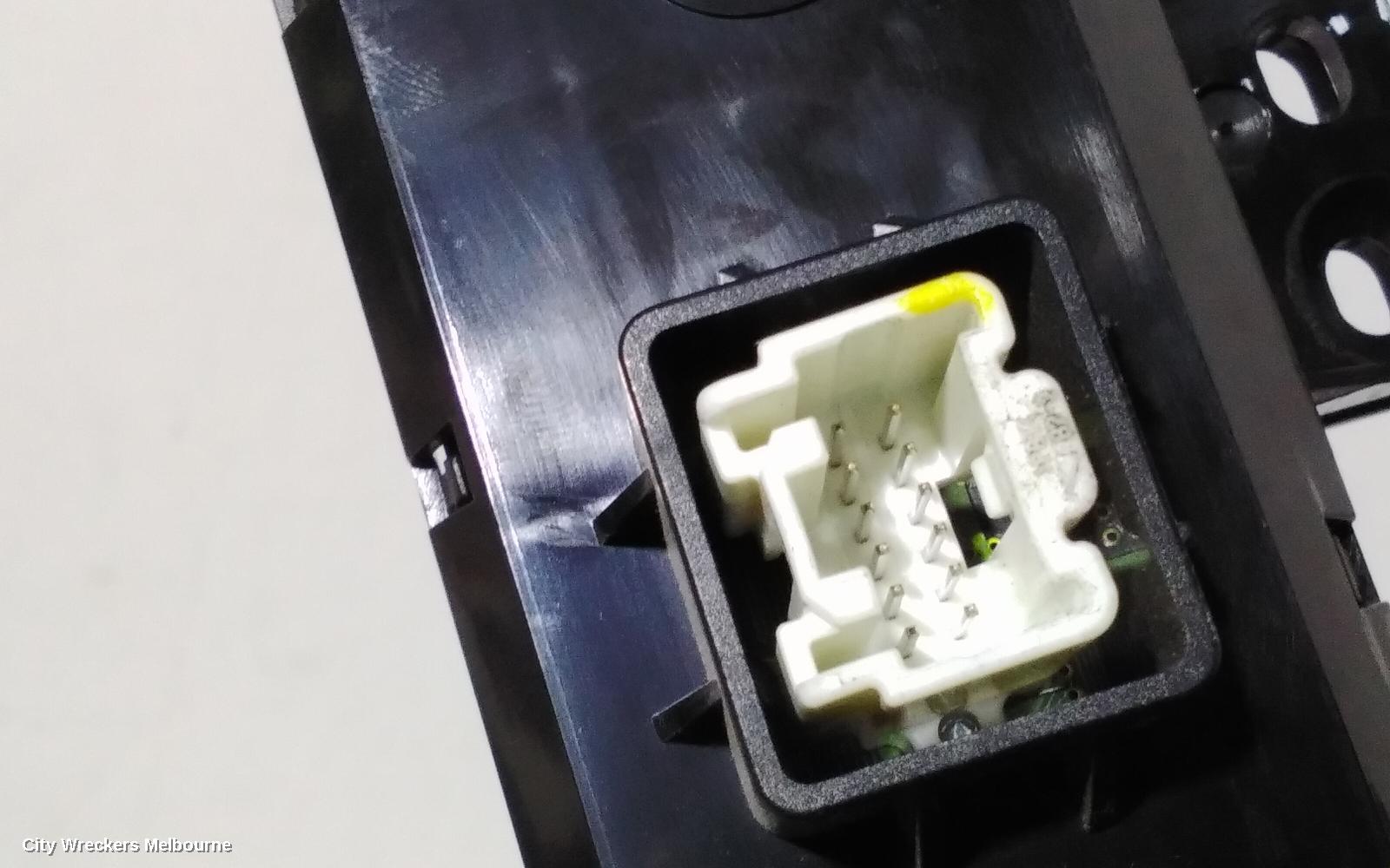 MAZDA CX9 CLOCK, TB, 12/2007 - 12/2015