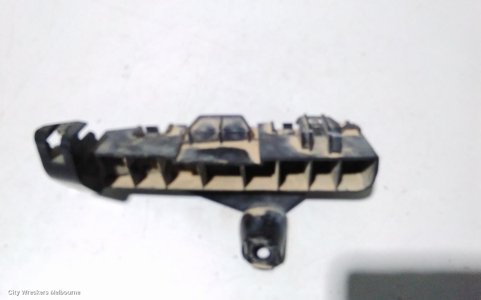 TOYOTA KLUGER, GSU40/GSU45, 05/2007 - 03/2014, RHR BAR SLIDER: 84938
