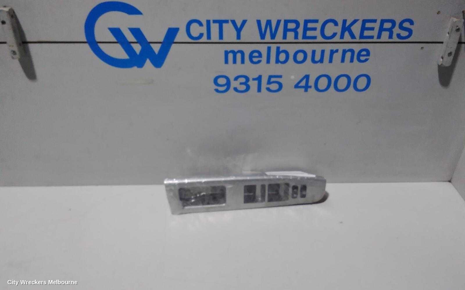 TOYOTA YARIS PWR DR WIND SWITCH, RH FRONT (MASTER SWITCH), 4 SWITCH TYPE, 5DR HATCH/SEDAN, NCP13#, 08/2011 - 12/2019