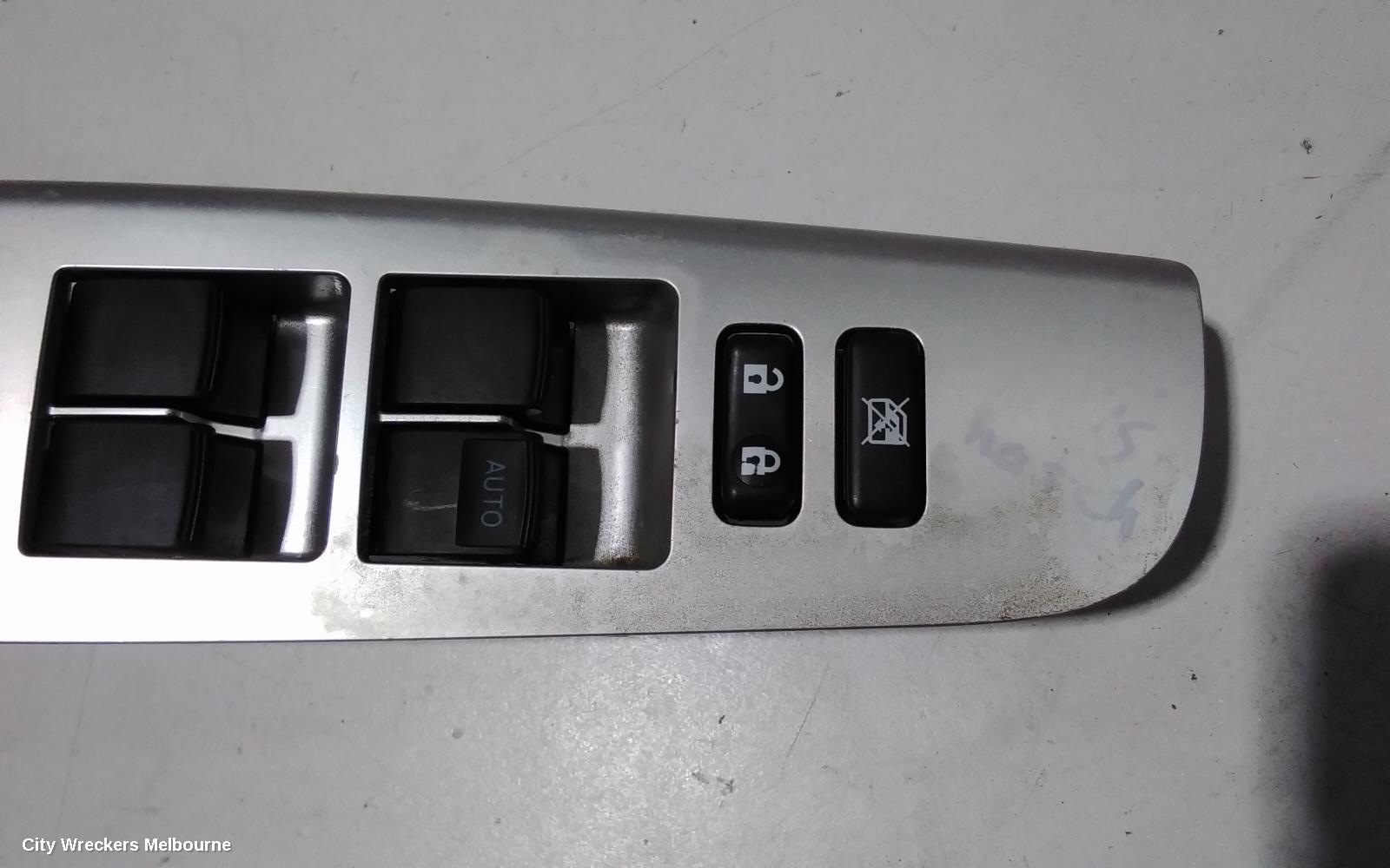 TOYOTA YARIS PWR DR WIND SWITCH, RH FRONT (MASTER SWITCH), 4 SWITCH TYPE, 5DR HATCH/SEDAN, NCP13#, 08/2011 - 12/2019