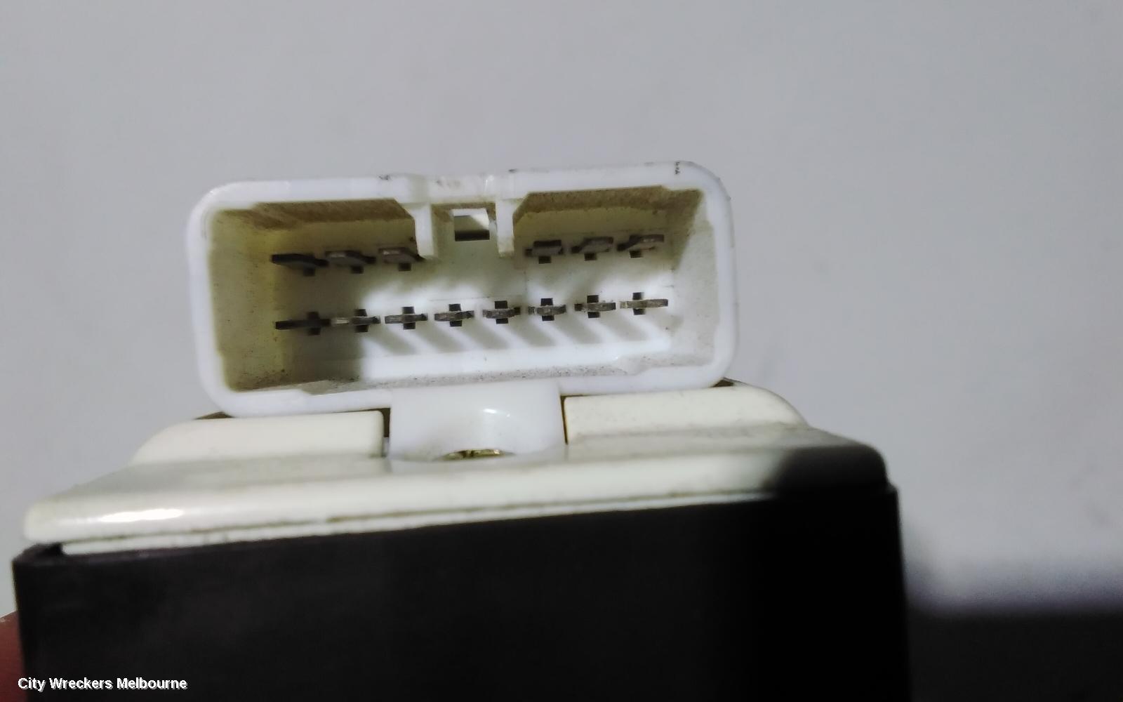TOYOTA AVALON PWR DR WIND SWITCH, RH FRONT (MASTER SWITCH), MCX10R, 07/2000 - 06/2005