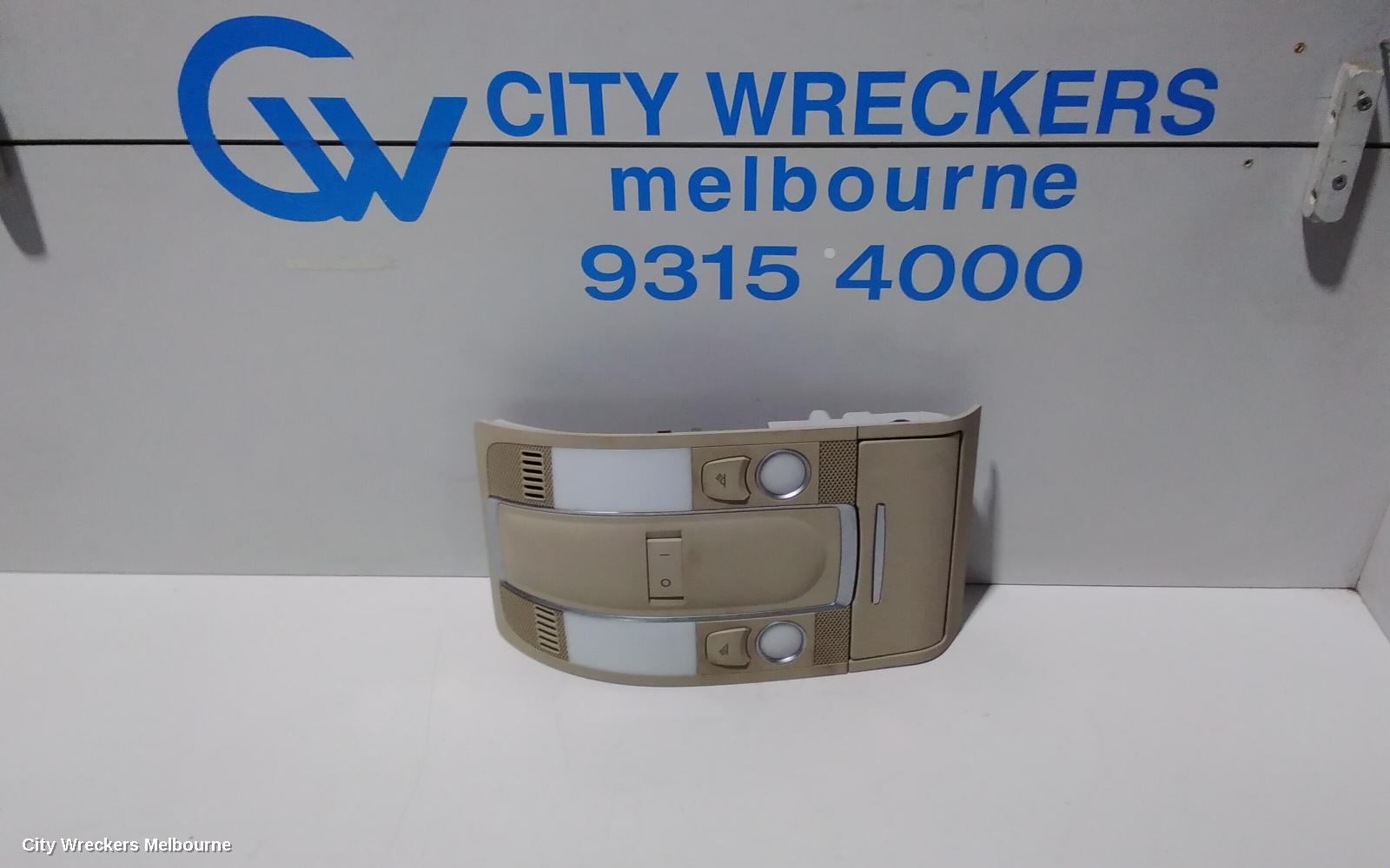 AUDI Q7 COURTESY LIGHT, FRONT (CENTRE), NON SUNROOF CONTROLS TYPE, 4L, 09/2006 - 08/2015
