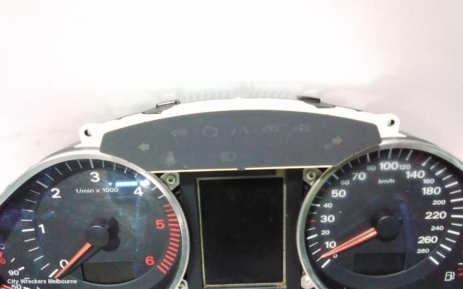 AUDI Q7 INSTRUMENT CLUSTER, 4L, P/N 4L0.920.930H, 09/2006 - 08/2015