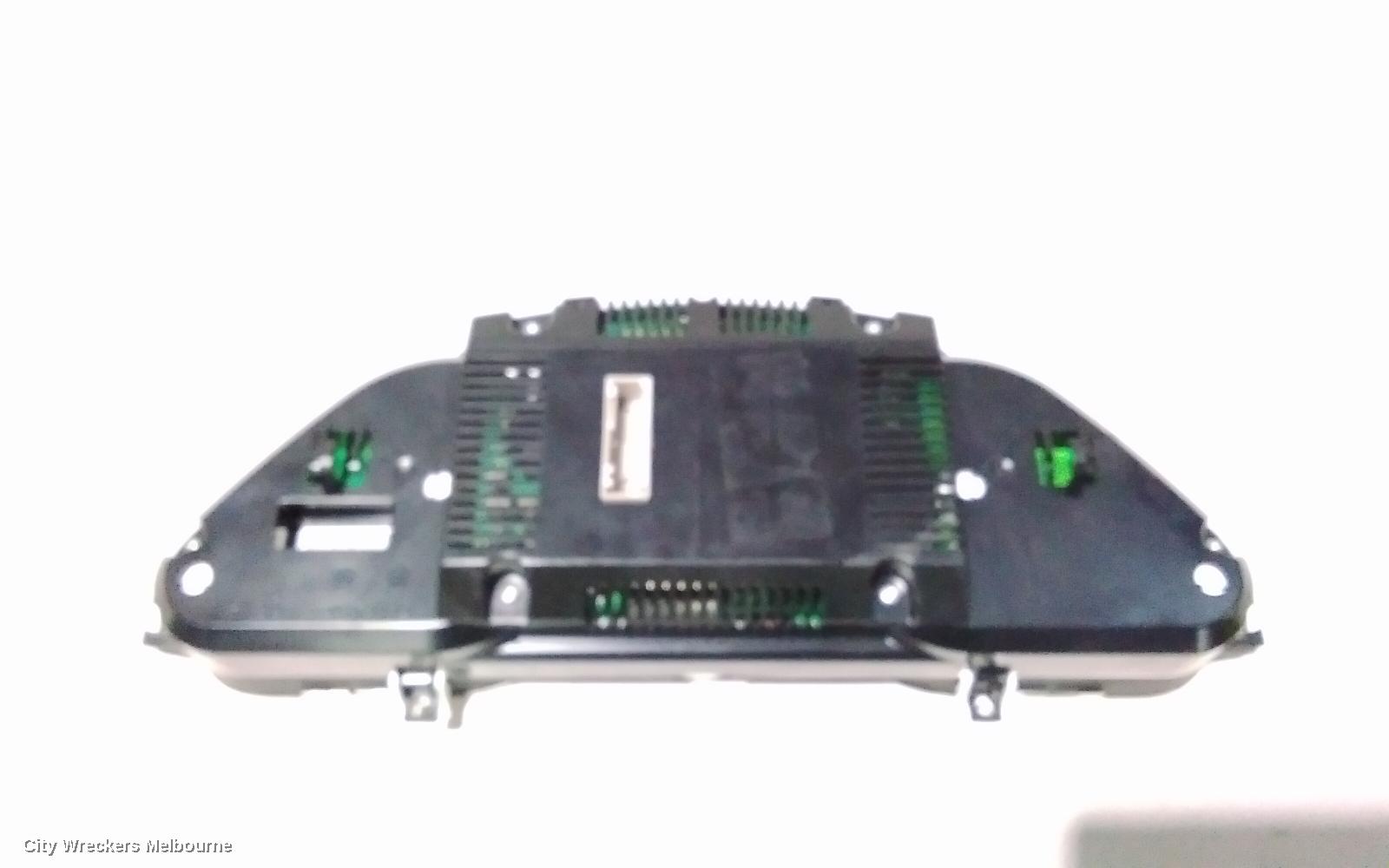 AUDI Q7 INSTRUMENT CLUSTER, 4L, P/N 4L0.920.930H, 09/2006 - 08/2015
