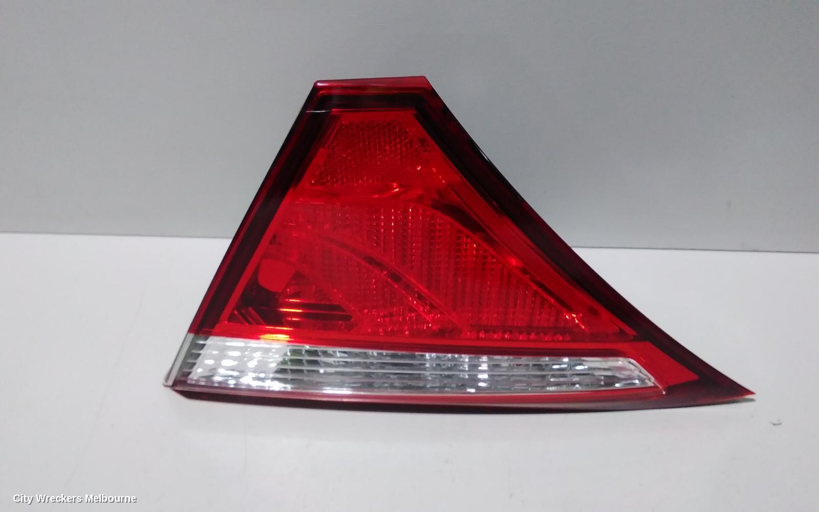 TOYOTA CAMRY REAR GARNISH, BOOTLID LAMP (RH SIDE), ASV50, 05/2015 - 10/2017