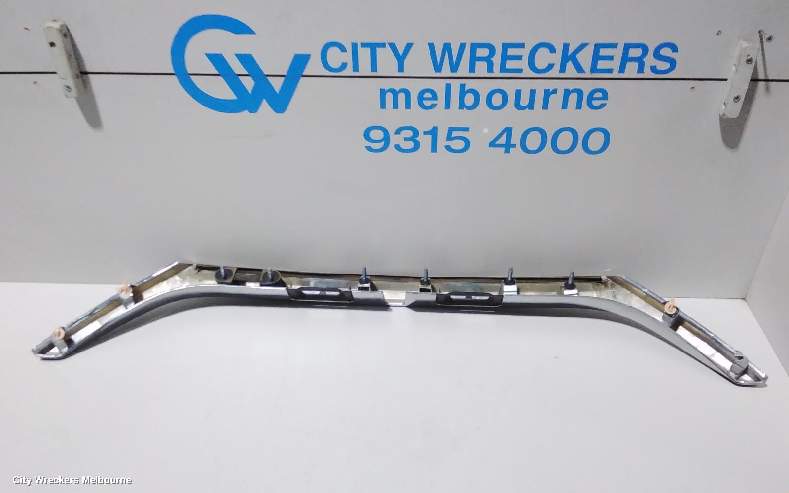 TOYOTA CAMRY REAR GARNISH, BOOTLID GARNISH (CENTRE), ASV50/AVV50, 05/2015 - 10/2017