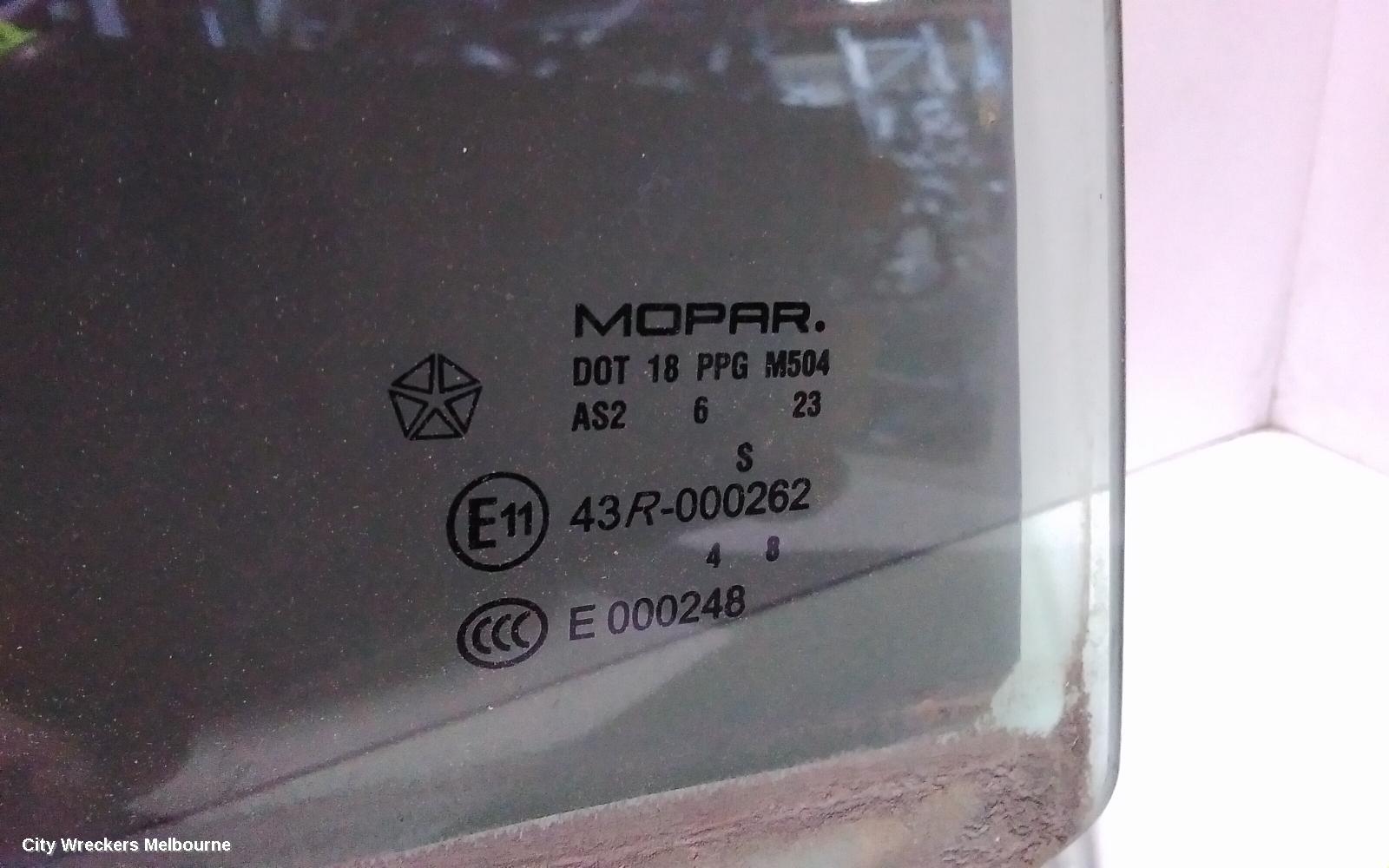 CHRYSLER 300C RIGHT REAR DOOR WINDOW, 11/2005 - 12/2011
