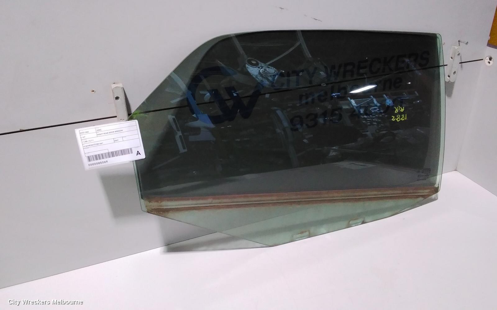 CHRYSLER 300C RIGHT REAR DOOR WINDOW, 11/2005 - 12/2011