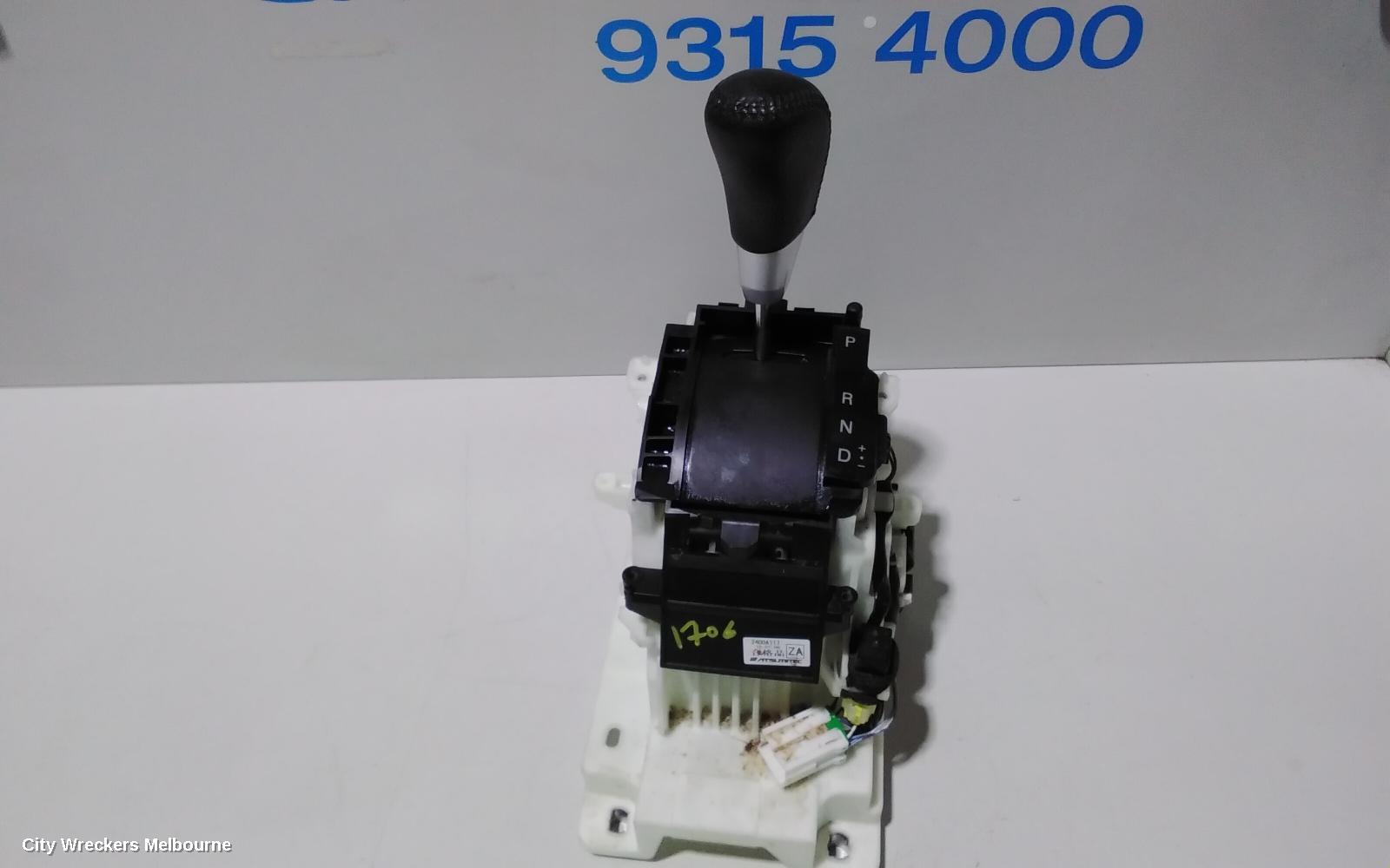 PEUGEOT 4008 GEAR STICK/SHIFTER, FLOOR SHIFT LEVER ASSY, 05/2012 - 12/2017