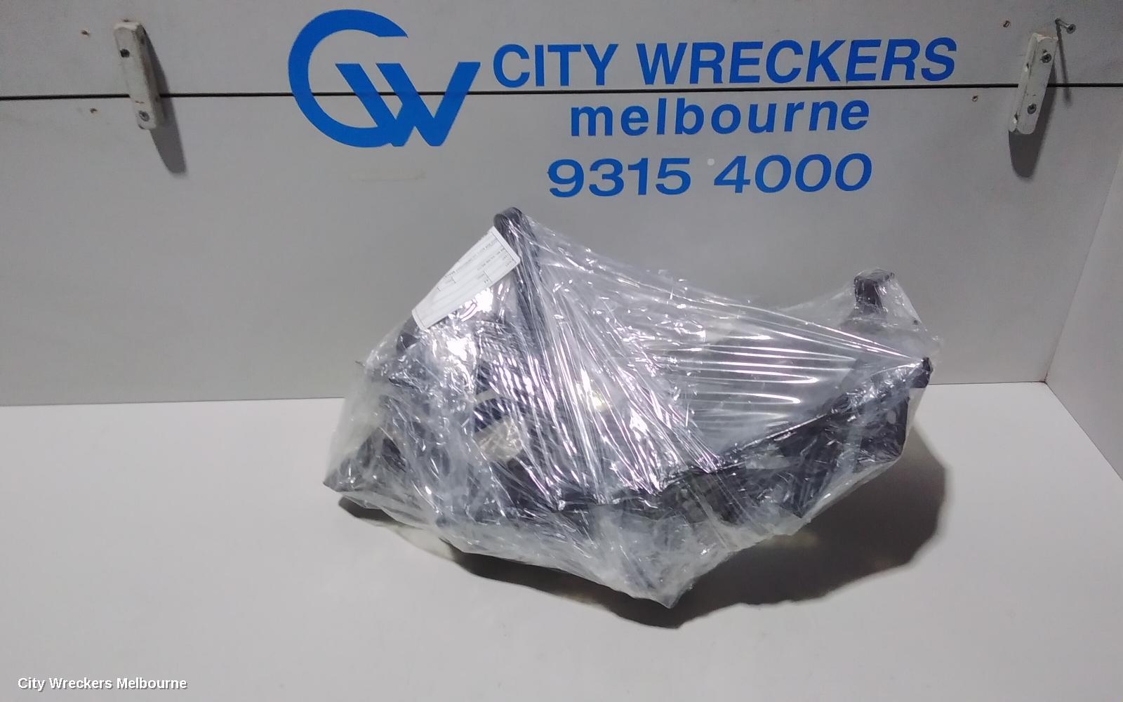 AUDI A4, B8 8K, 04/2008 - 06/2012, 8K0 805 607 L  LH HEADLIGHT BRAKET: 85081