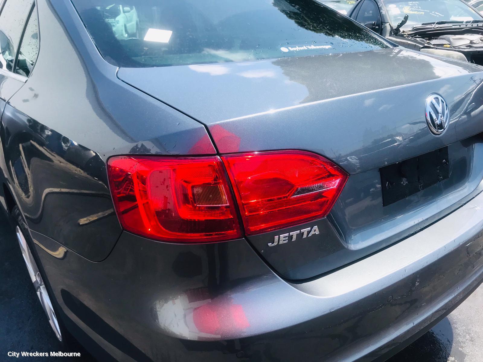 VOLKSWAGEN JETTA RIGHT GUARD LINER, 1B, 02/2011 - 12/2014