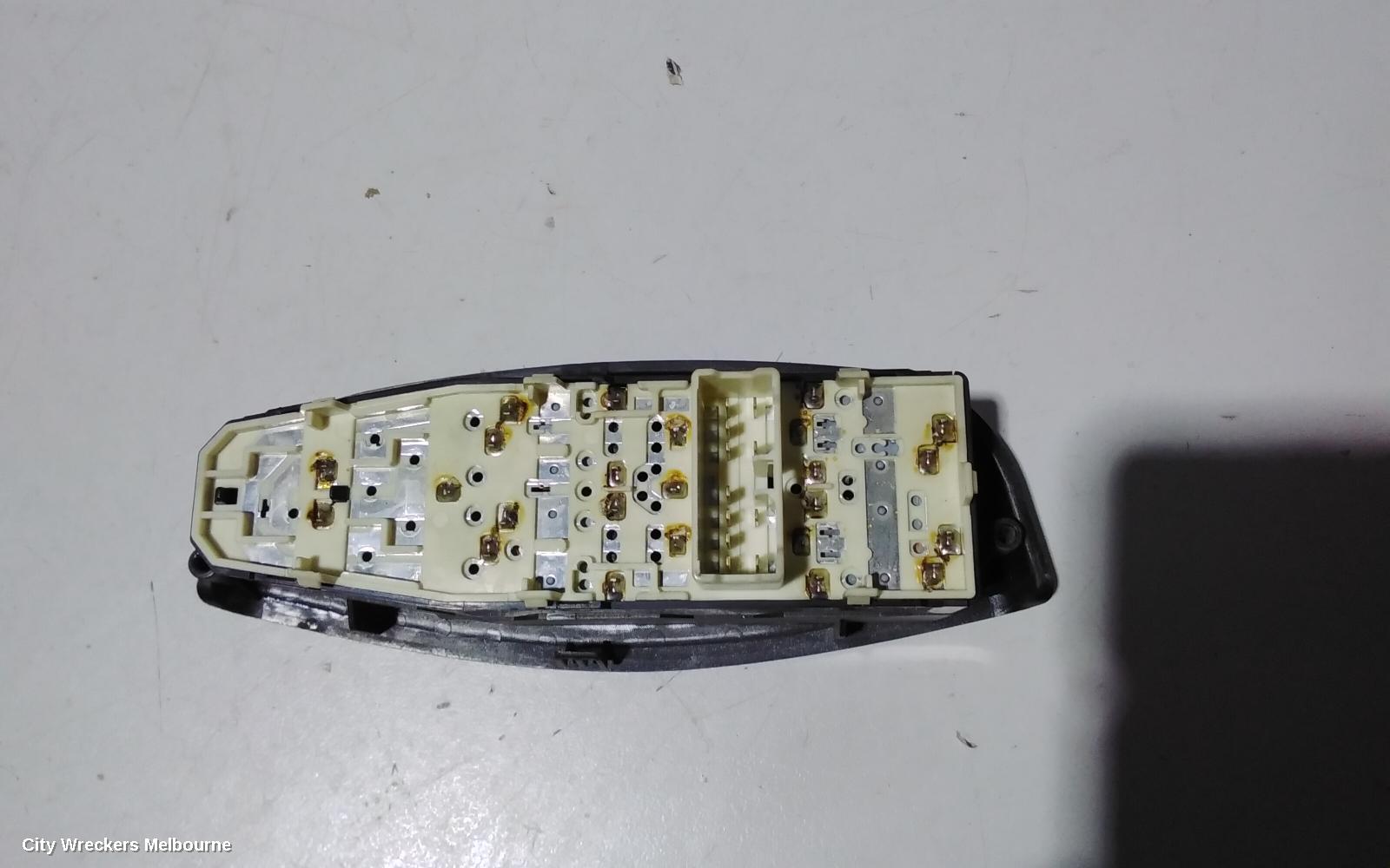 HONDA JAZZ PWR DR WIND SWITCH, RH FRONT (MASTER SWTICH), GE, NON CENTRAL LOCK BUTTON TYPE, 08/2008 - 03/2011