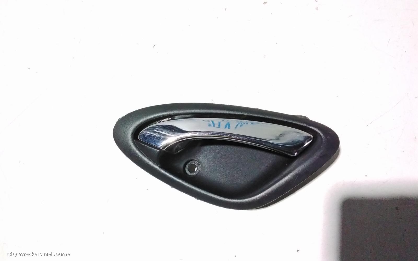 HONDA JAZZ DOOR HANDLE, INNER, RH FRONT/RH REAR, GE, 08/2008 - 06/2014