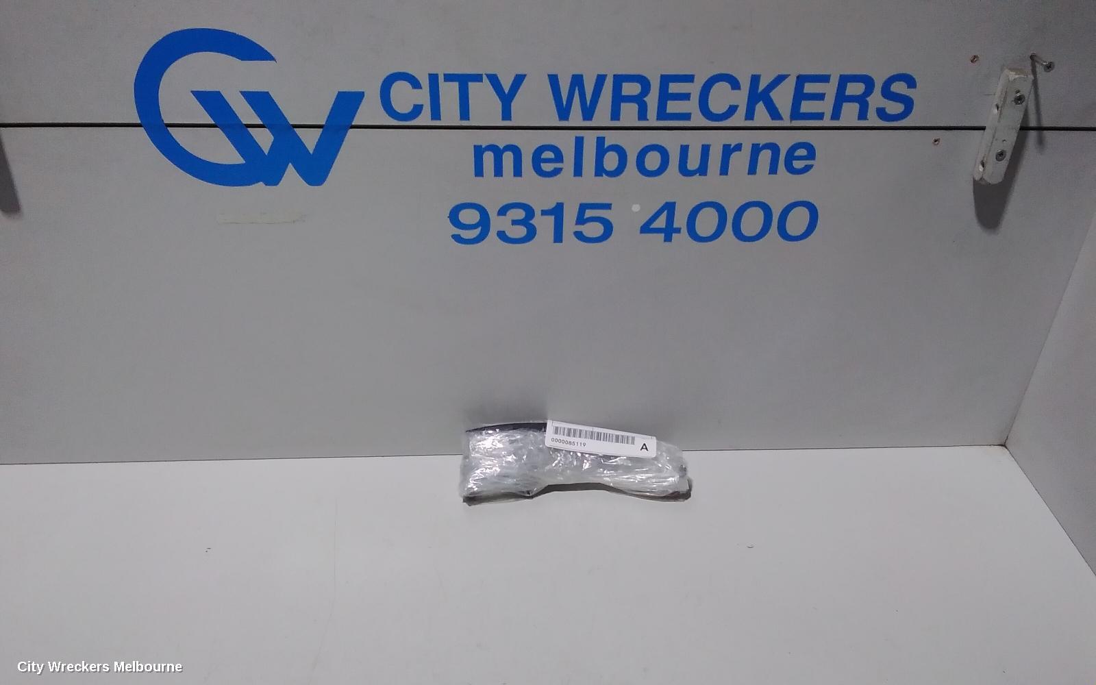 VOLKSWAGEN PASSAT DOOR HANDLE, 3C/MK6 03/2006 - 06/2012