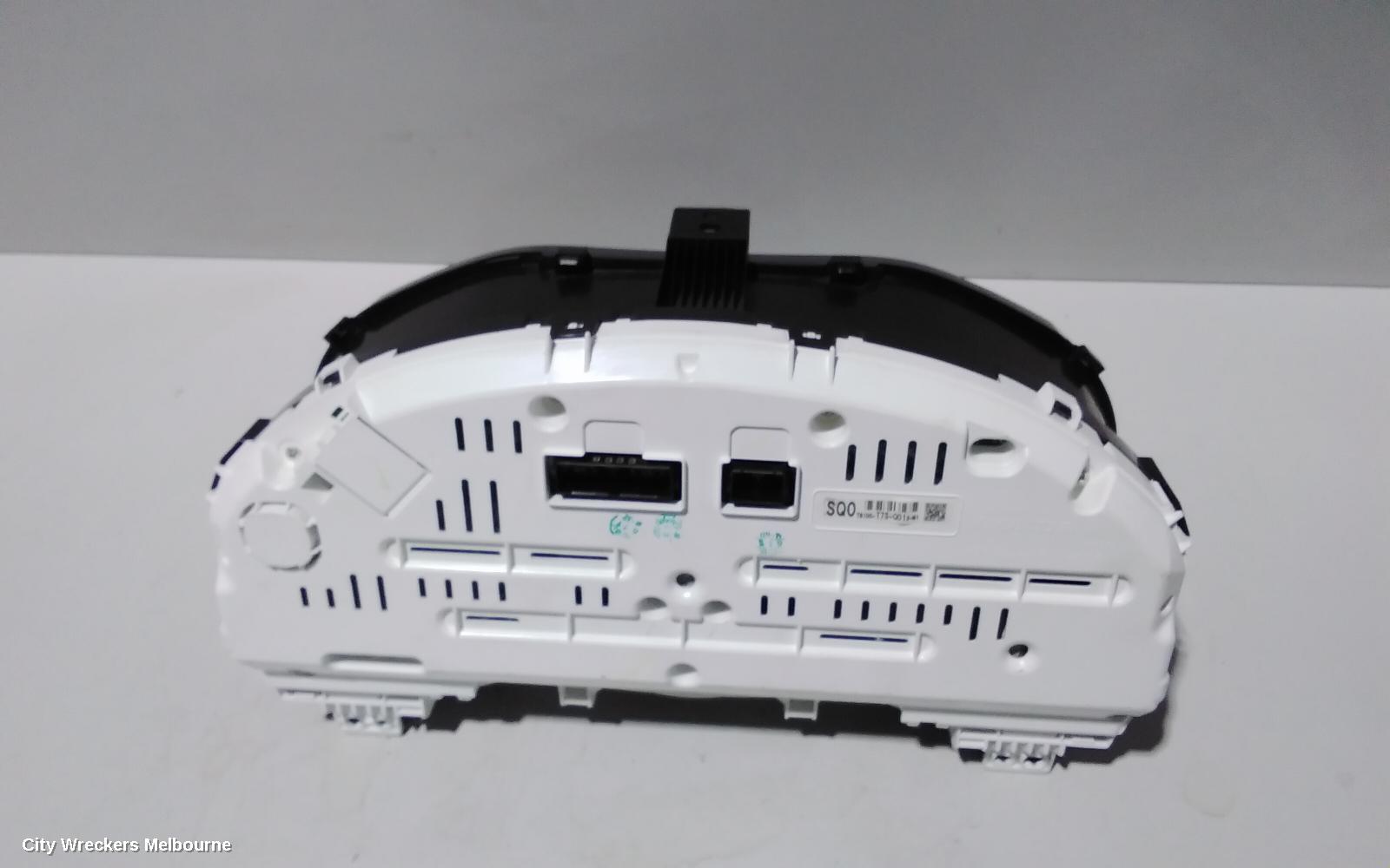 HONDA HRV INSTRUMENT CLUSTER, PETROL, AUTO T/M, RU5, 12/2014 ONWARDS