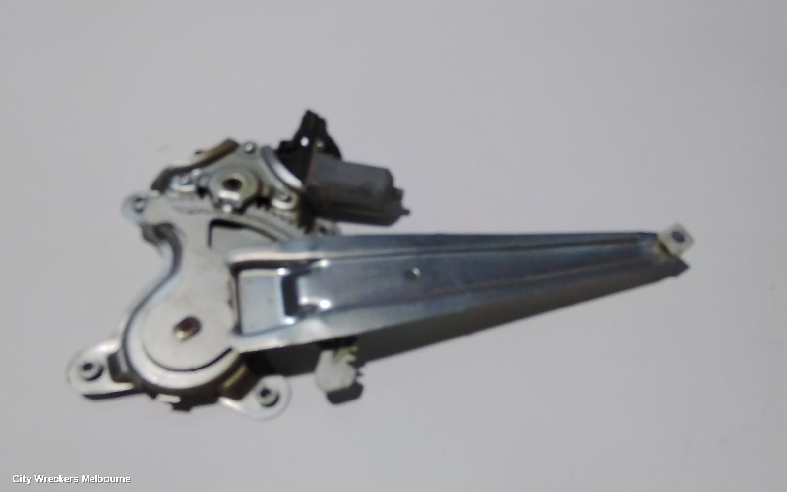 TOYOTA KLUGER RIGHT REAR WND REG/MOTOR, GSU40-GSU45, 08/2007 - 02/2014